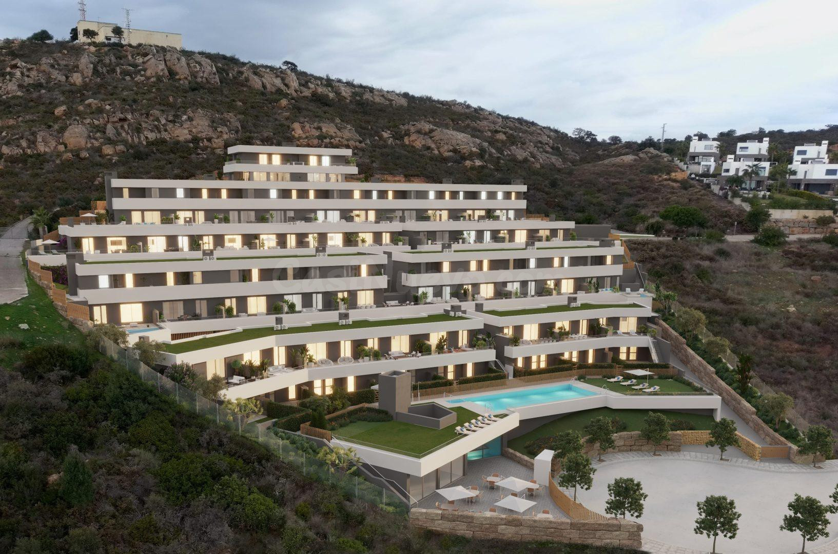 Magnífico dúplex con vistas al mar en Manilva