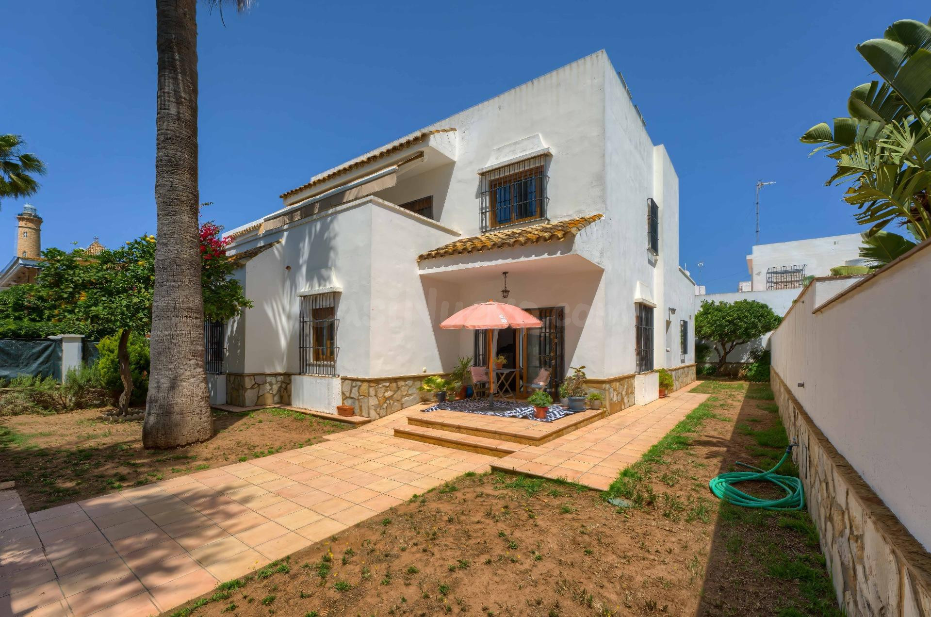 Haz realidad tu sueño con esta magnífica vivienda cerca del  - foto 2