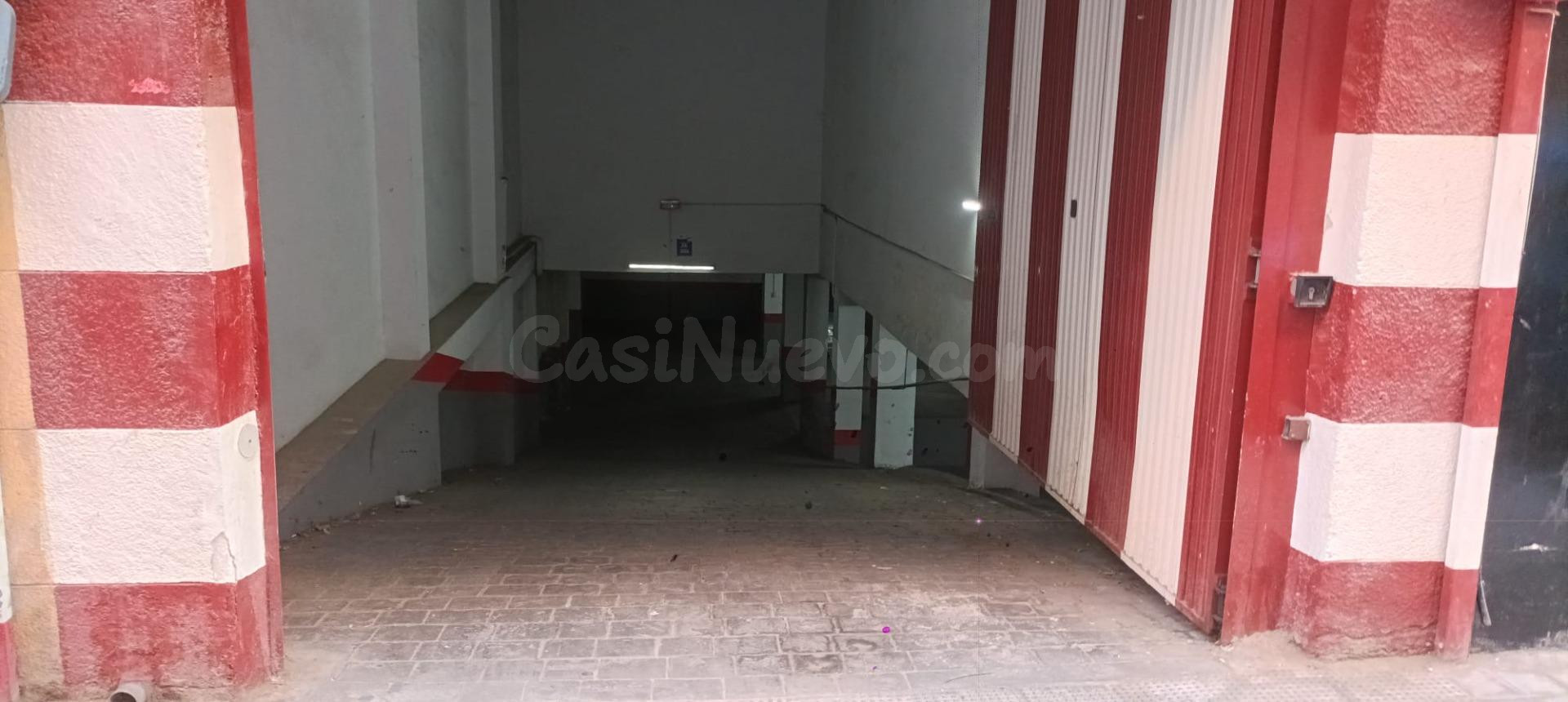 PLAZA DE GARAJE EN CALLE DOCTOR GÓMEZ ROMÁN - foto 5