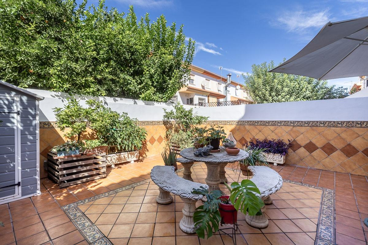 Casa en Cullar Vega con todas las comodidades a tu alcance. - foto 4
