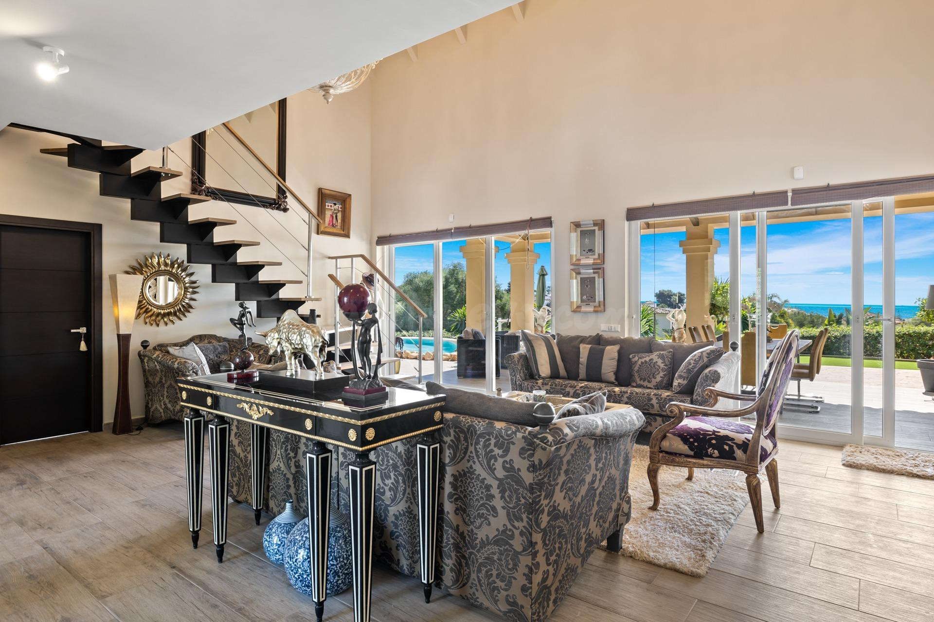 Villa de 4 dormitorios y 3 baños en Cabopino Golf, Mijas - foto 4