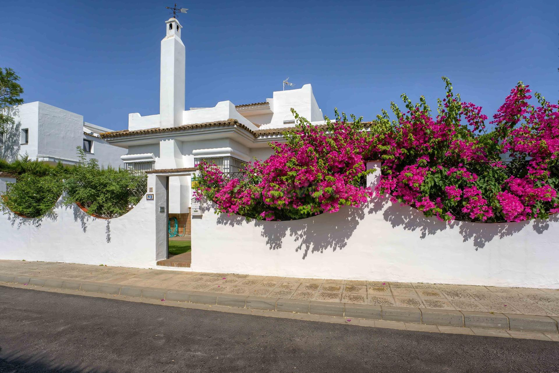 Exclusiva Villa de lujo situada en un enclave privilegiado d - foto 2