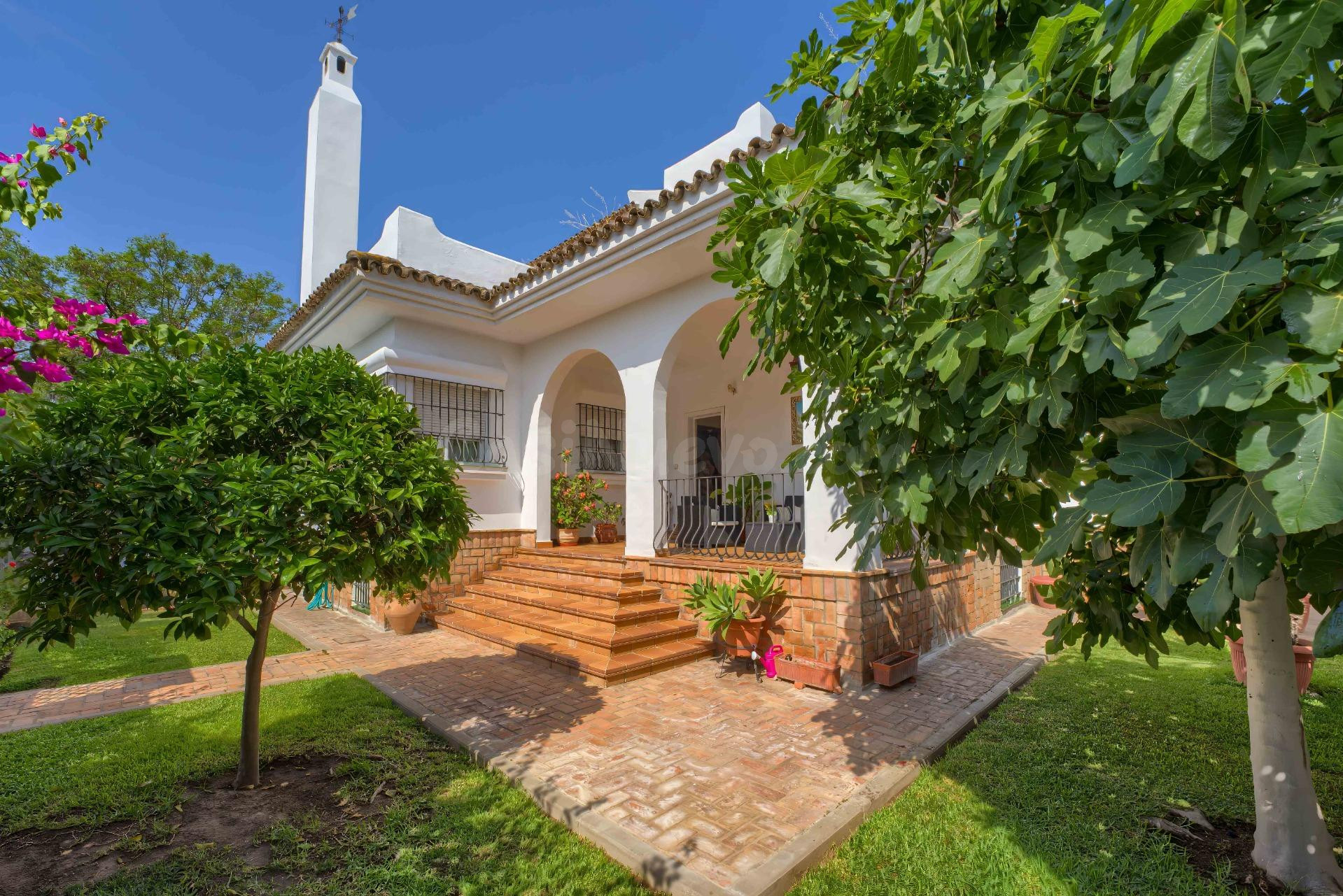 Exclusiva Villa de lujo situada en un enclave privilegiado d - foto 5