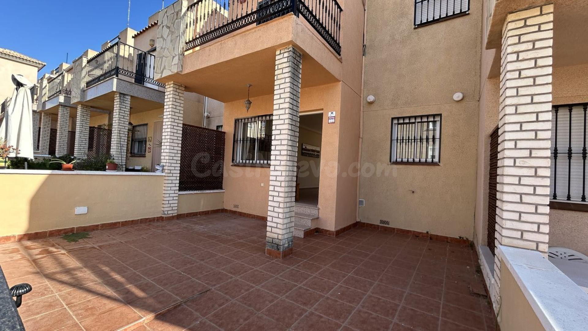 Los Altos, Casa adosada de 2 dormitorios, 2 baños y 2 jardin - foto 2