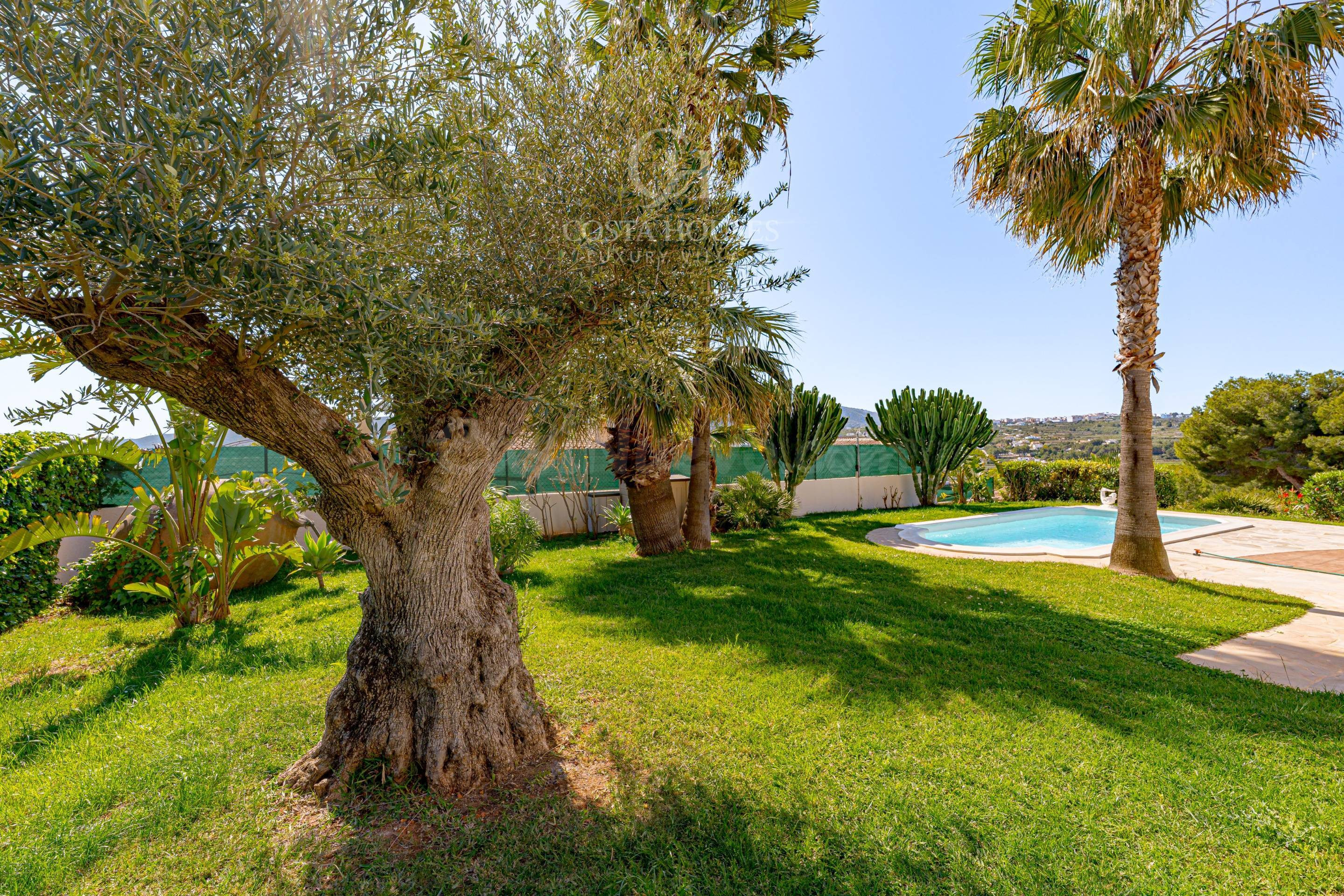 VILLA LUZ SERENA · PRIVACIDAD, LUZ NATURAL Y ESTILO DE VIDA  - foto 2