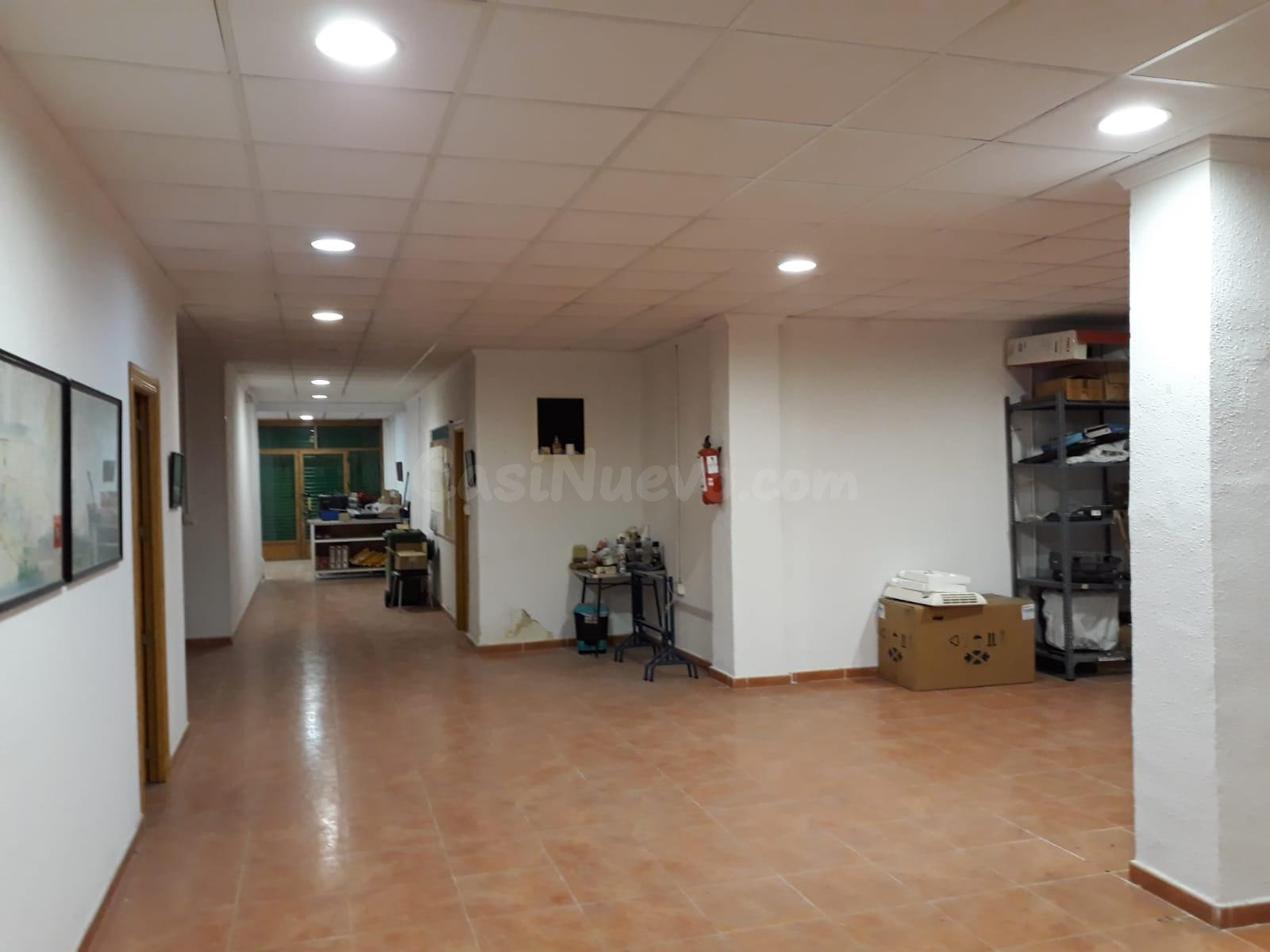 Local comercial en venta en pleno centro de Granada. - foto 2