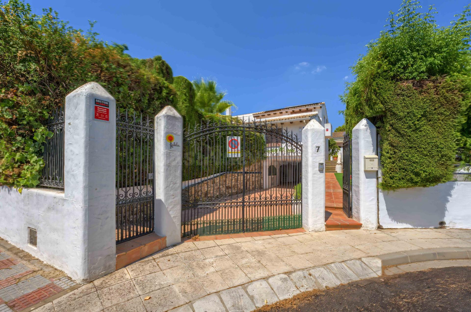 EXCLUSIVA VILLA,TOMARES (LAS ALMENAS) - foto 2