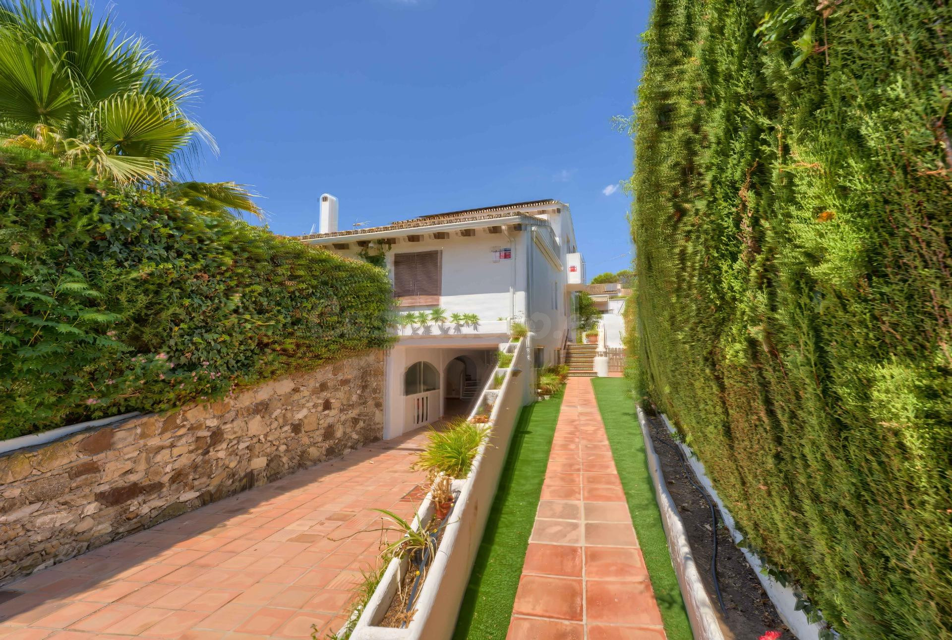 EXCLUSIVA VILLA,TOMARES (LAS ALMENAS) - foto 3
