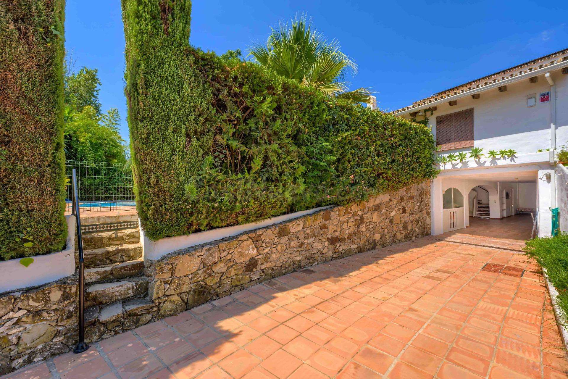 EXCLUSIVA VILLA,TOMARES (LAS ALMENAS) - foto 4