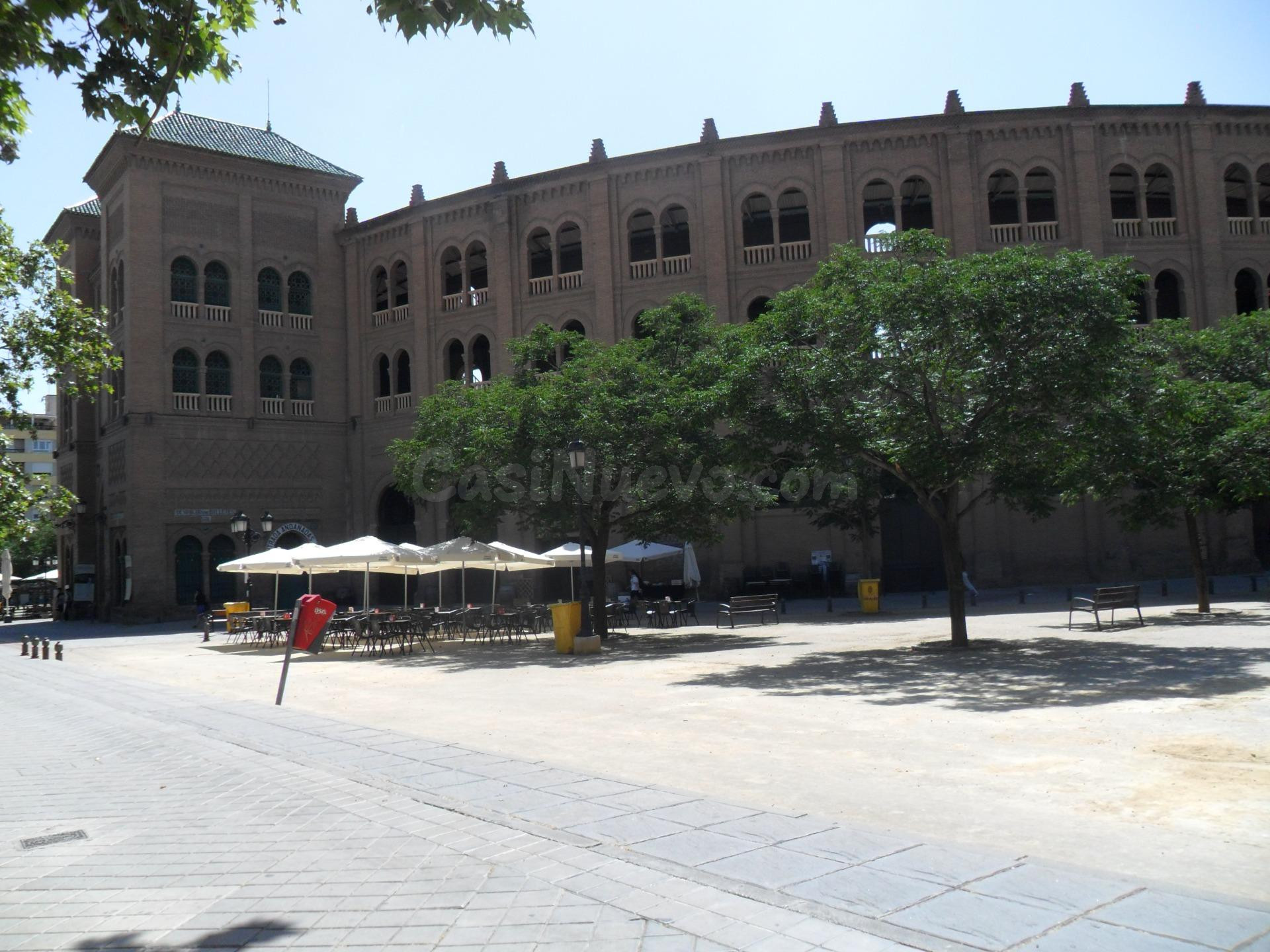 PISAZO EN PLAZA DE TOROS , SOLAMENTE PARA ESTUDIANTES