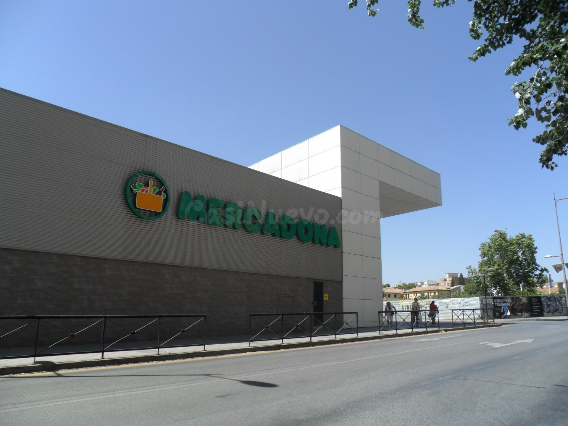 PISAZO EN PLAZA DE TOROS , SOLAMENTE PARA ESTUDIANTES - foto 3