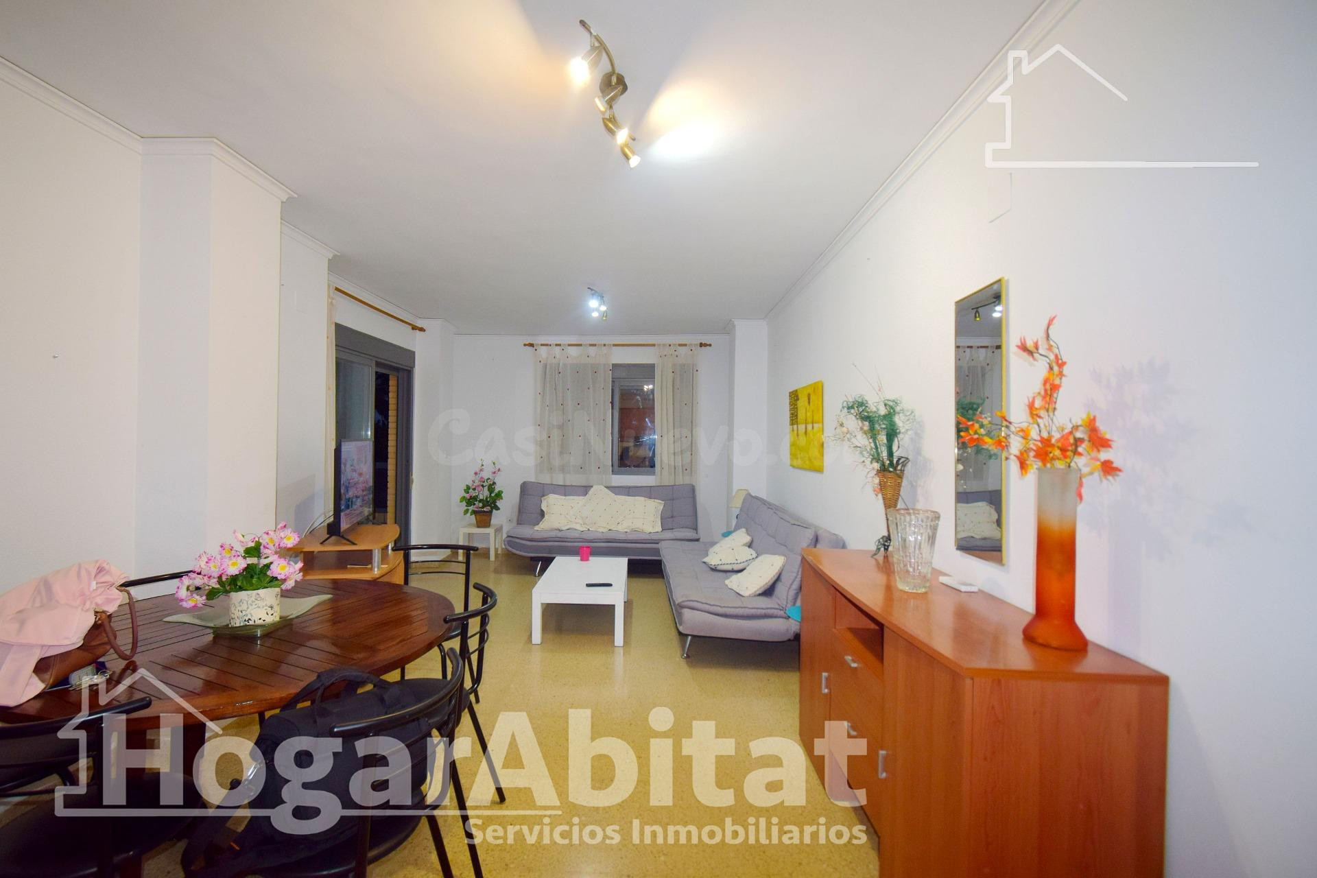 EN PRIMERA LÍNEA DE PLAYA CON TERRAZA, GARAJE Y ASCENSOR - foto 4