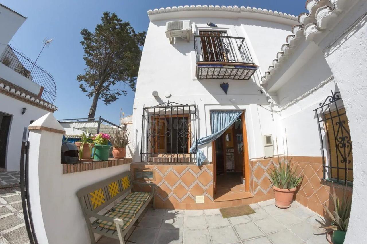 CASA CON LICIENCIA TURÍSTICA CON ALTA RENTABILIDAD DEMOSTRAB - foto 4