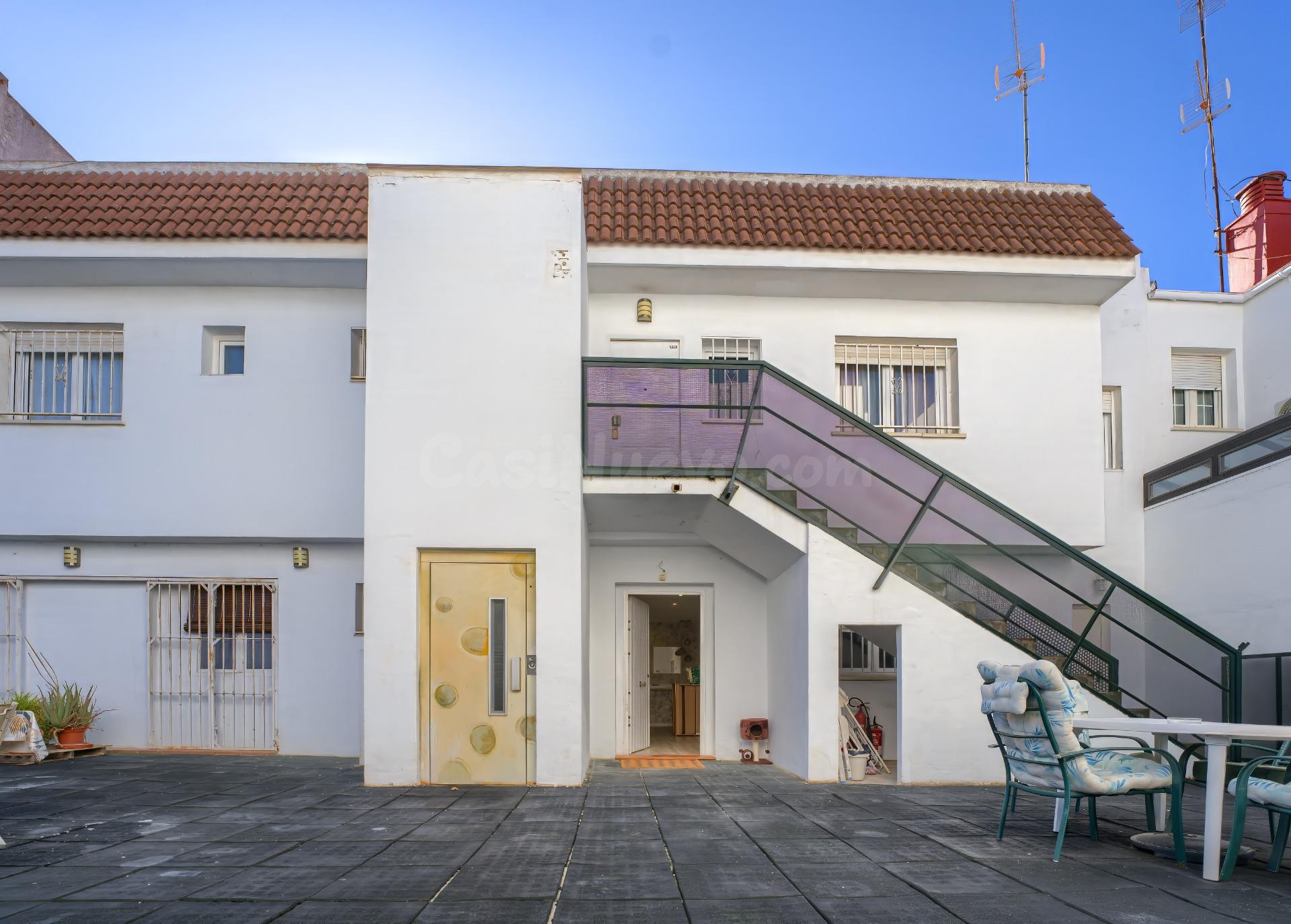 MISMA PROPIEDAD DOS CASAS,ADOSADA Y APARTAMENTO