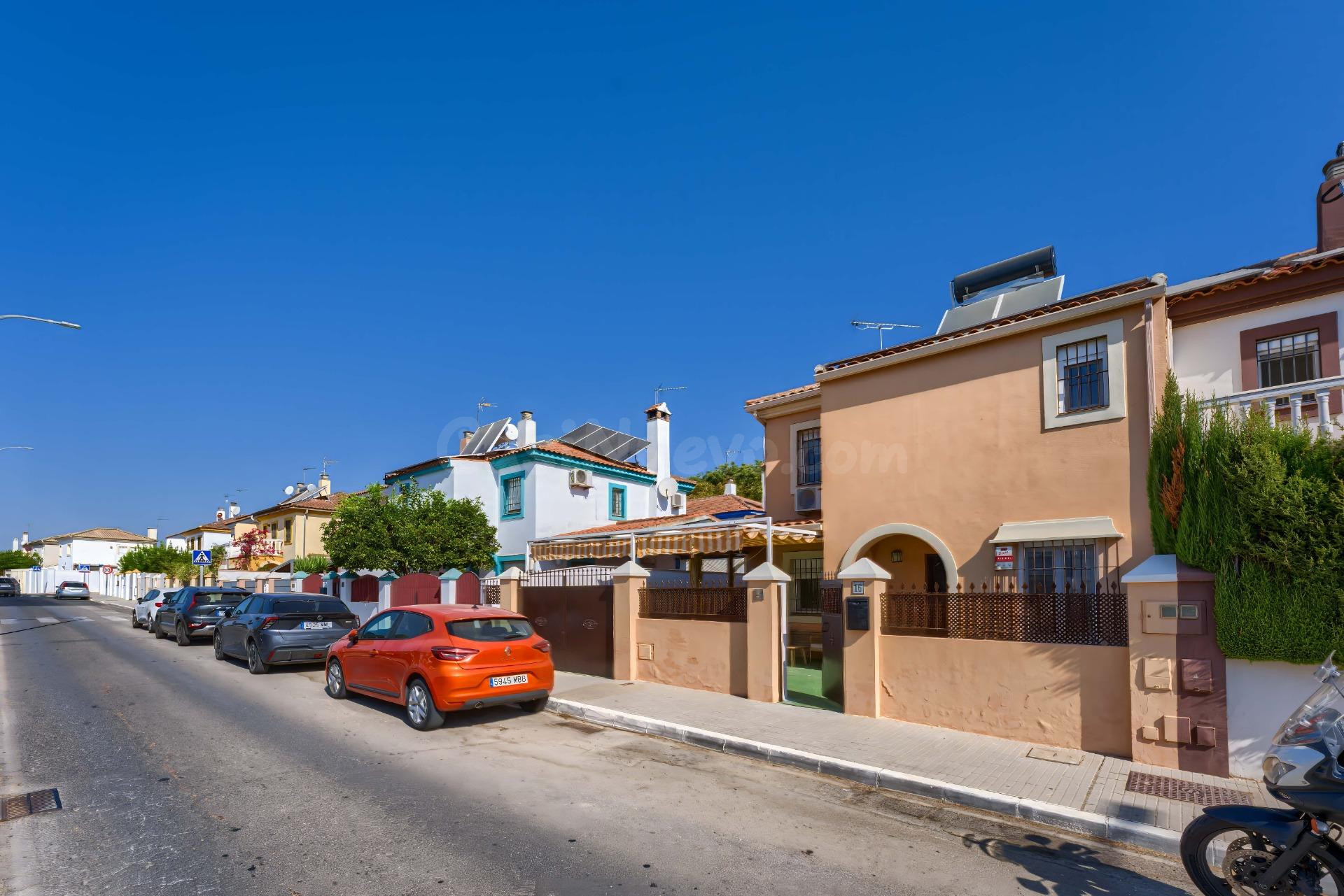 EL HOGAR QUE LO TIENE TODO:ENCANTO,BIENESTAR Y ENERGÍA SOLAR - foto 2
