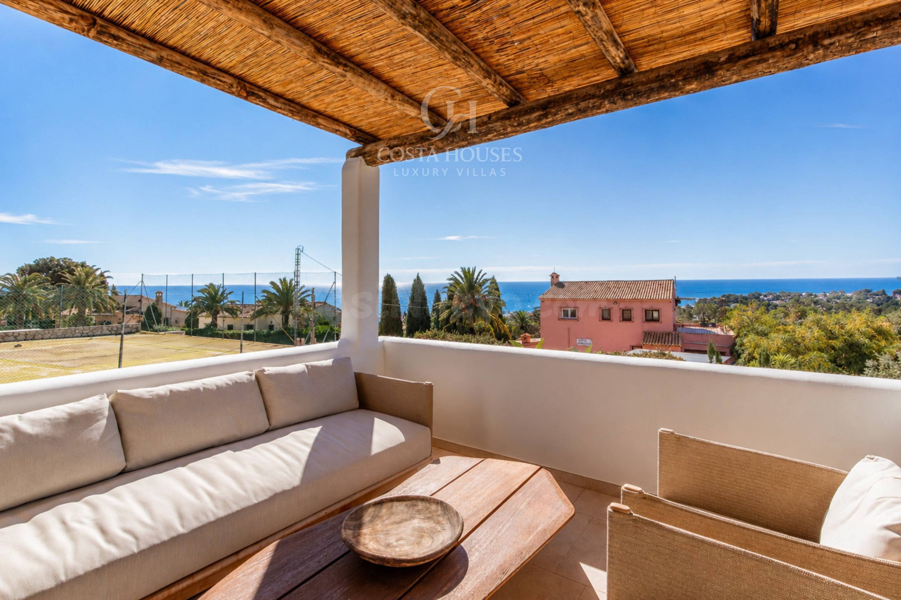 VILLA AZULIA · LUZ IBICENCA Y HORIZONTE MEDITERRANEO EN MORA - foto 4