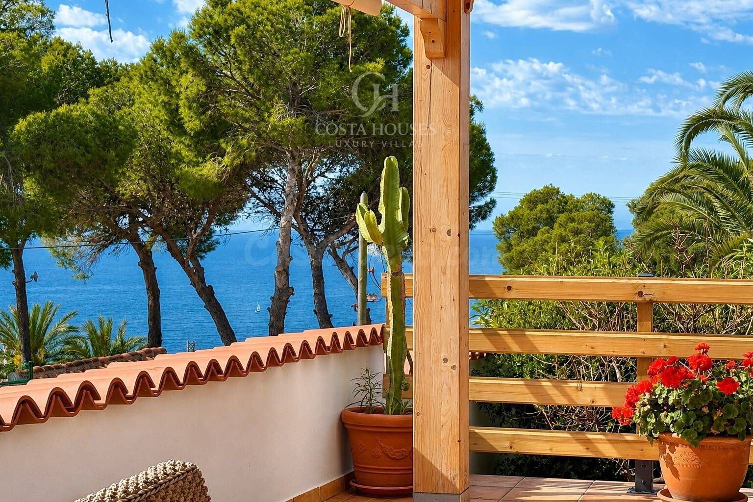 VILLA BALCON AZUL · ESENCIA MEDITERRANEA CON VISTAS AL MAR E - foto 2