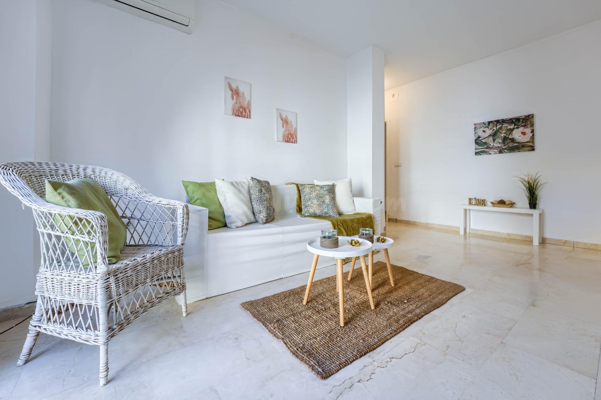 Triana te espera: un piso con luz, historia y futuro