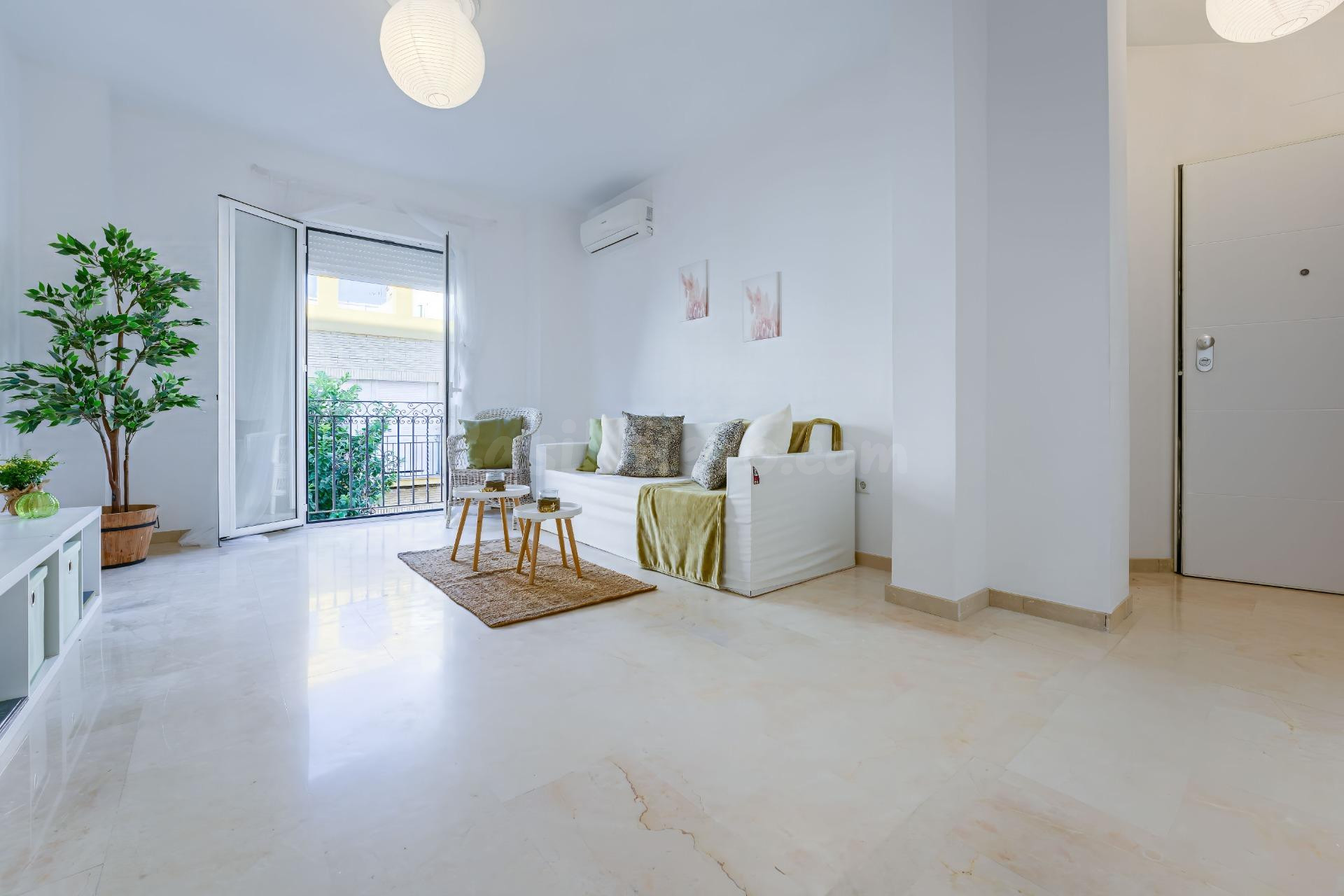 Triana te espera: un piso con luz, historia y futuro - foto 3