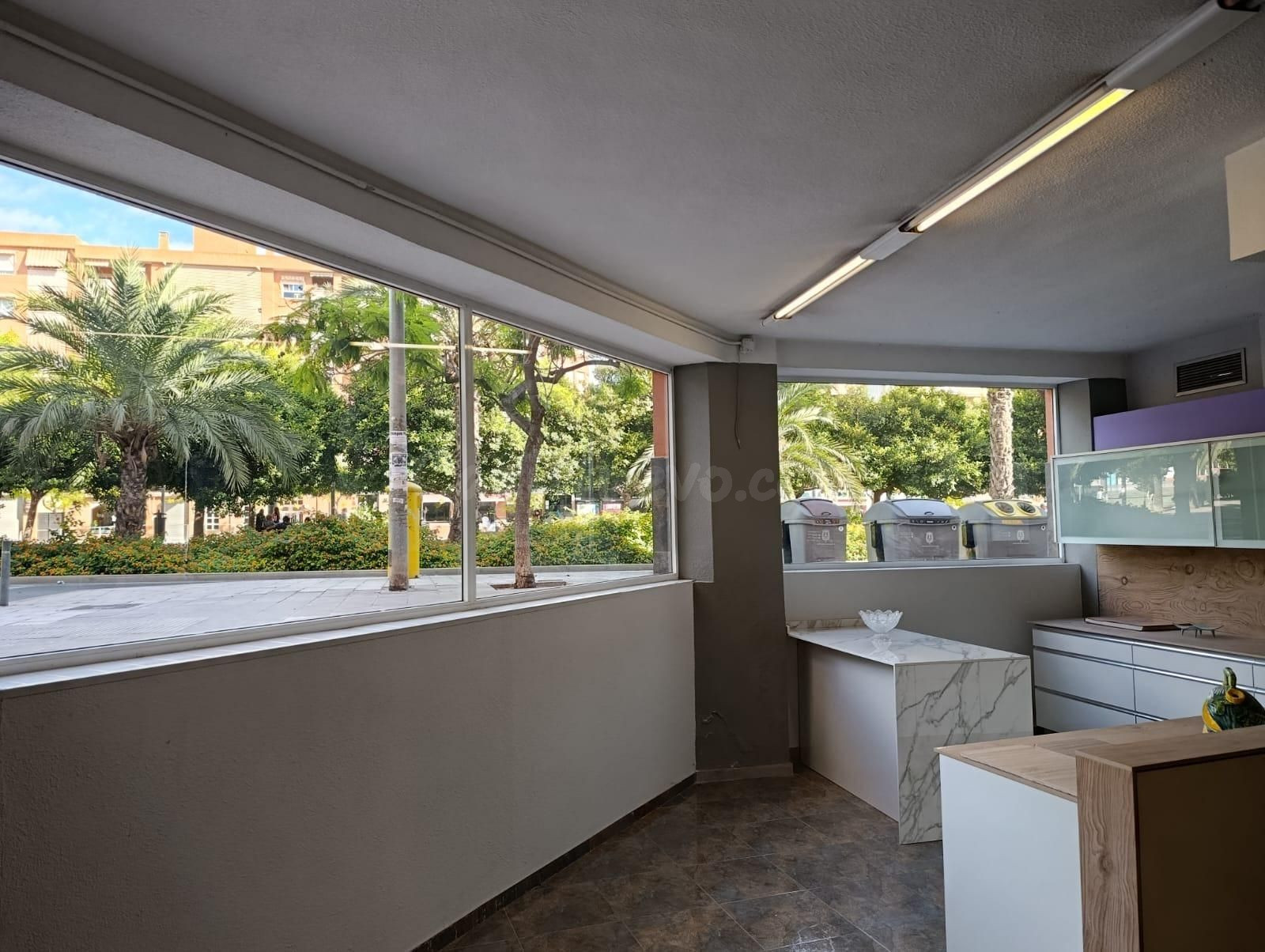 Local comercial 1450m² en venta - Carolinas Altas