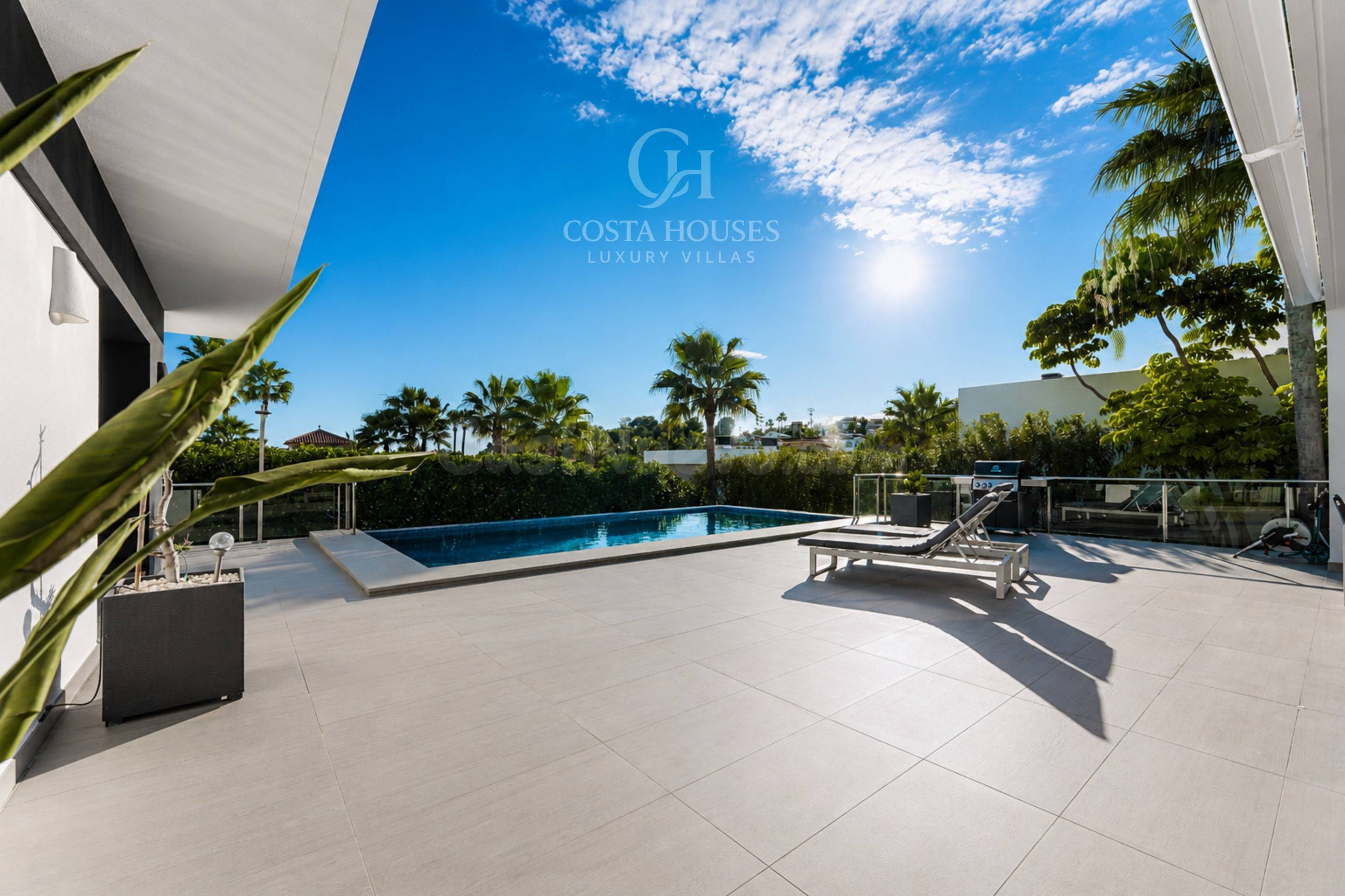 VILLA LUZ DEL SUR · PRIVACIDAD Y DISEÑO CONTEMPORANEO EN SOL - foto 3