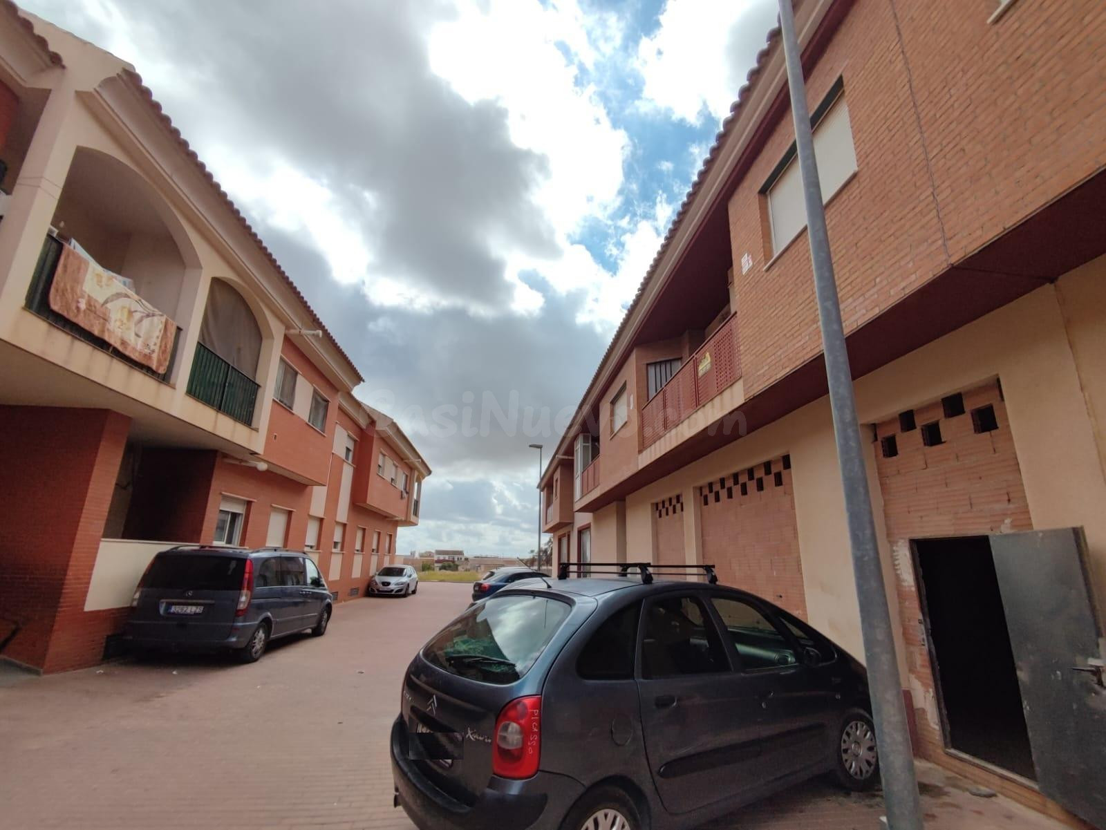 ALQUILER DE LOCAL EN ROLDAN - foto 2