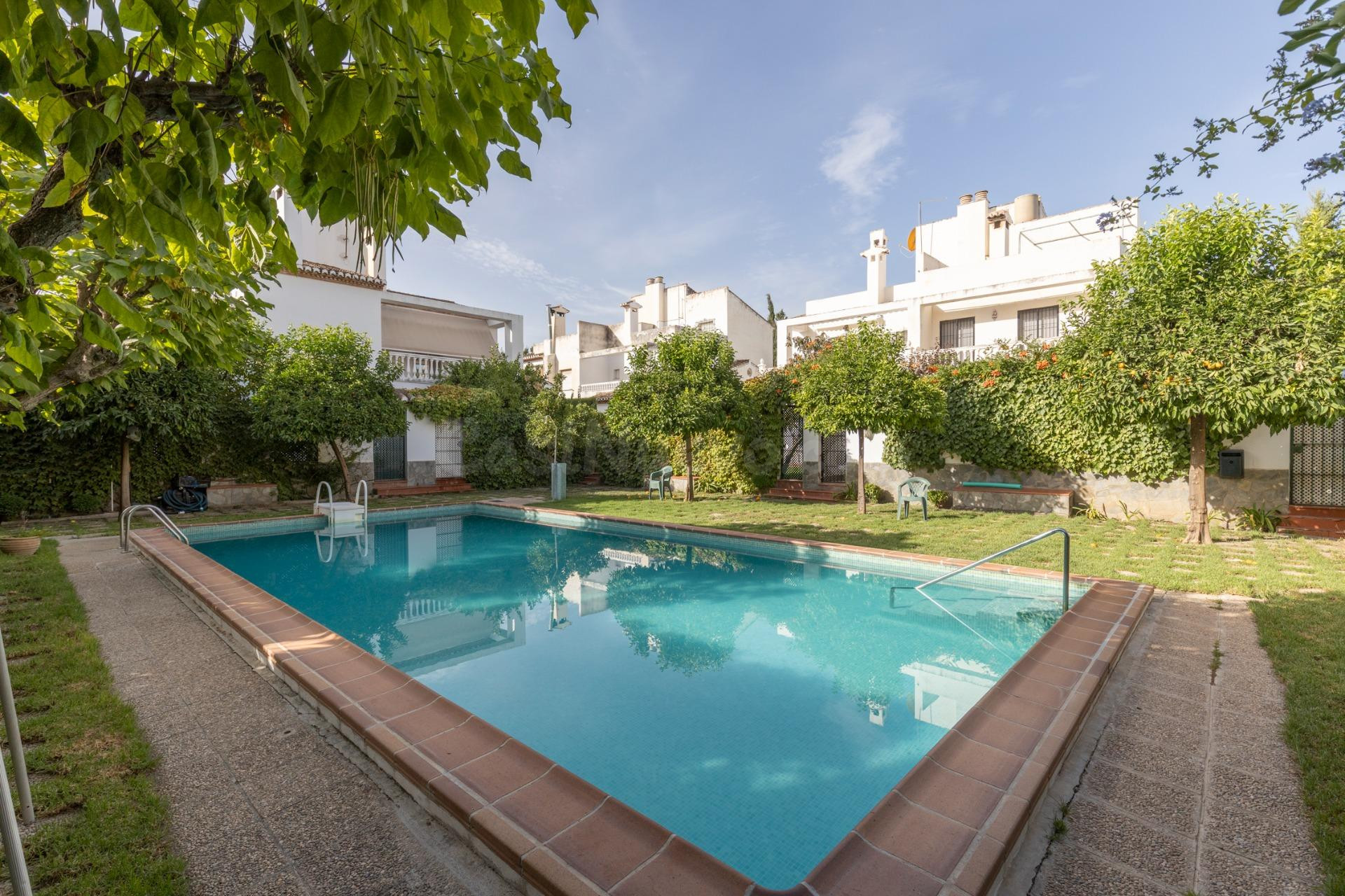 Exclusiva vivienda con piscina en la zona del Serrallo con p - foto 4