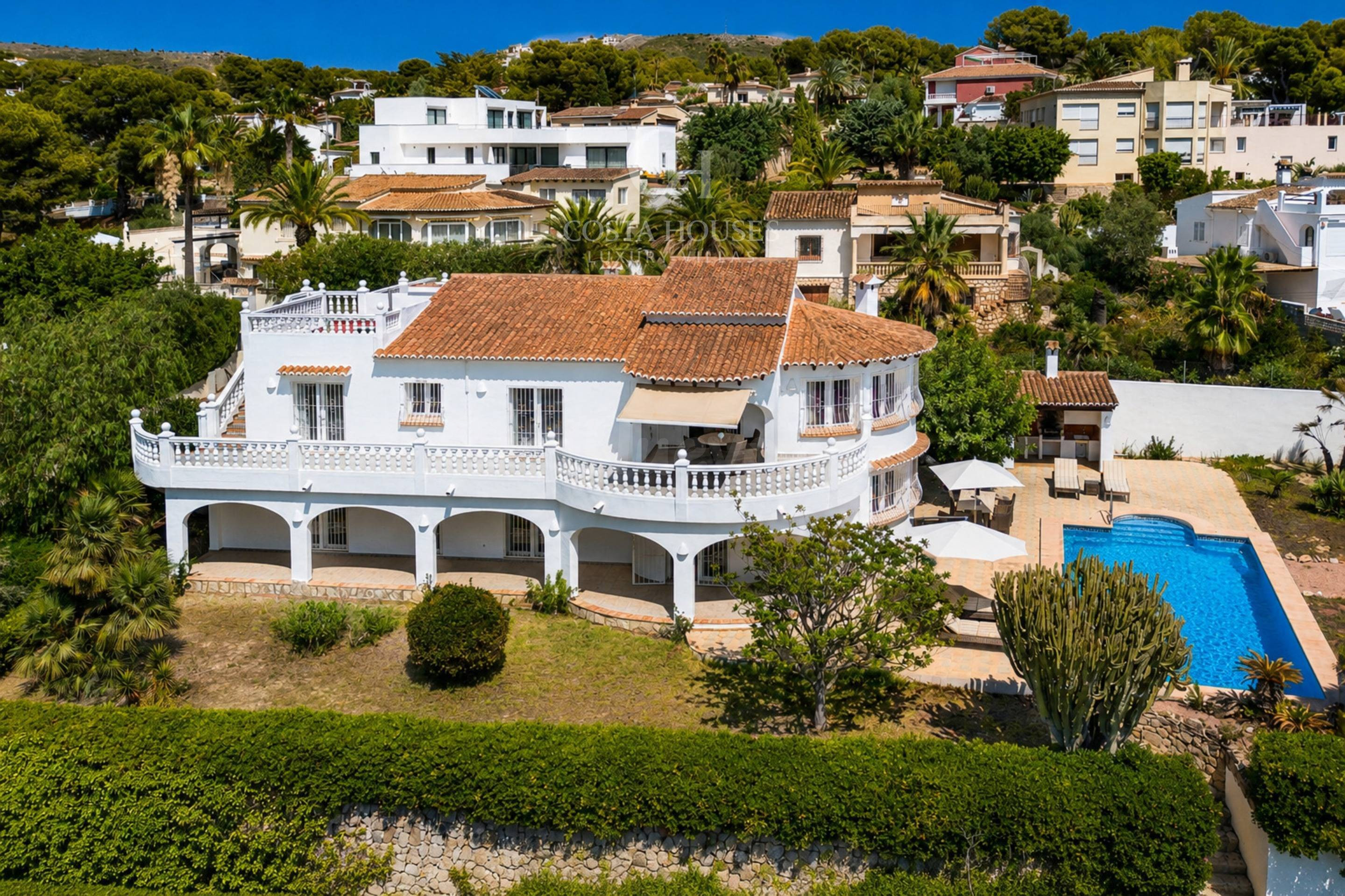 VILLA ALBOR · ARQUITECTURA MEDITERRANEA Y HORIZONTE AZUL EN  - foto 2