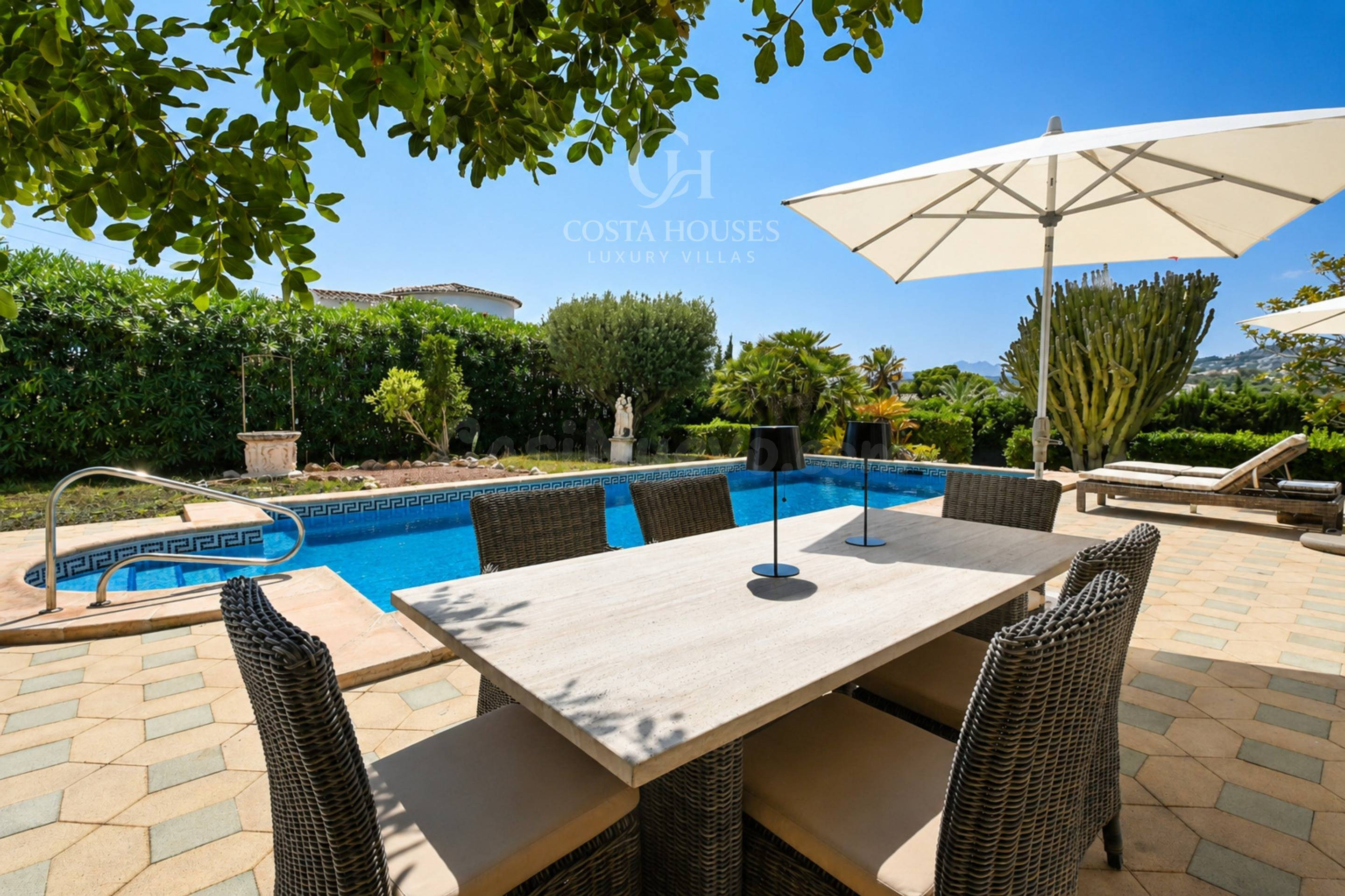 VILLA ALBOR · ARQUITECTURA MEDITERRANEA Y HORIZONTE AZUL EN  - foto 4