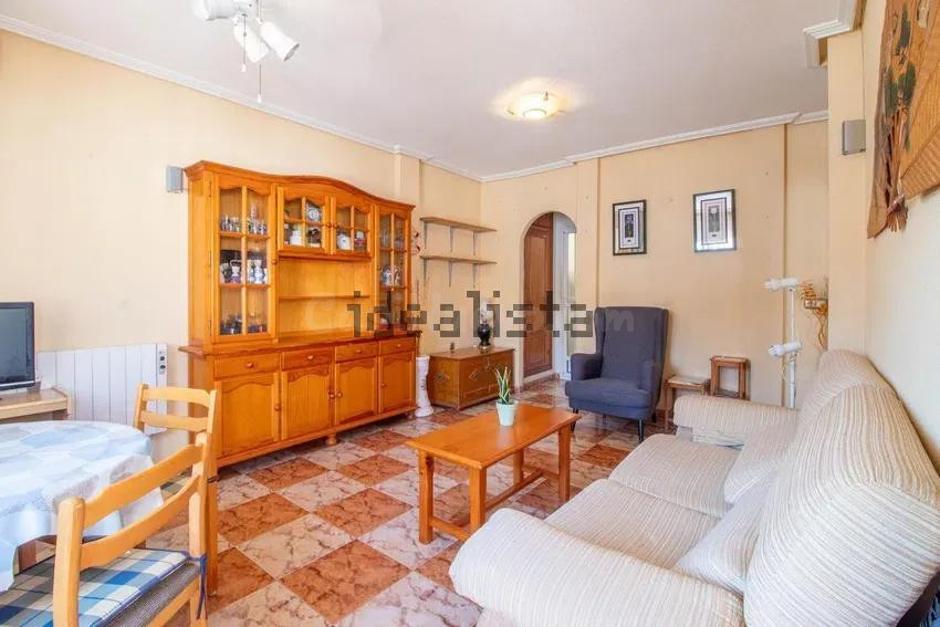 Chalet adosado en venta en Calle Caliza, 2 - foto 3