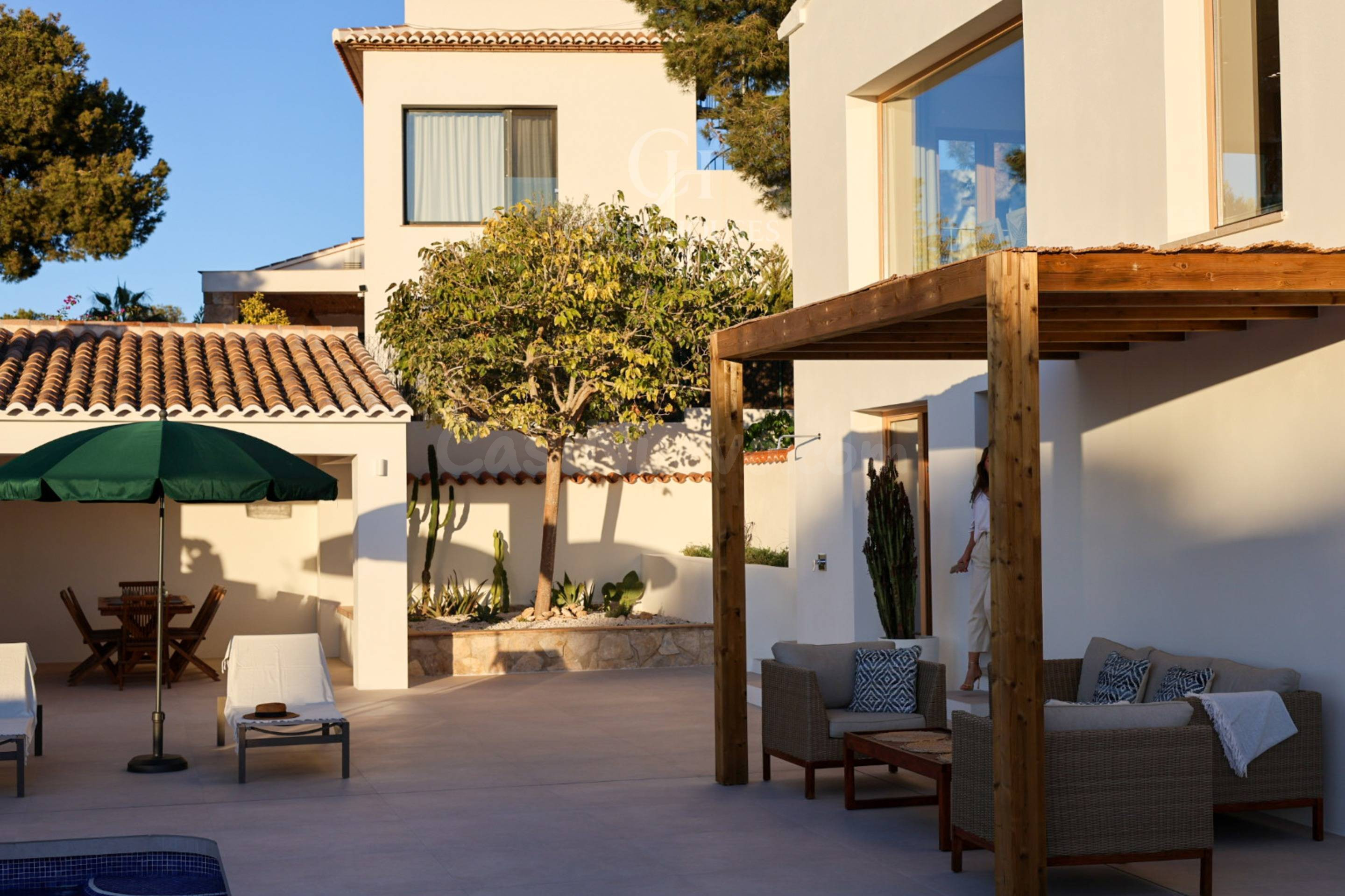 VILLA MARELIA · LUZ MEDITERRANEA Y HORIZONTE AZUL EN JAVEA - foto 2
