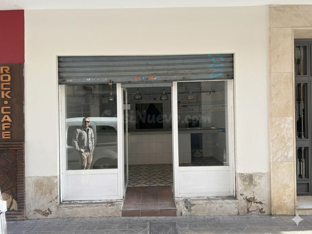 LOCAL COMERCIAL O OPCIÓN COMO VIVIENDA EN PLAZA DE TOROS - foto 3