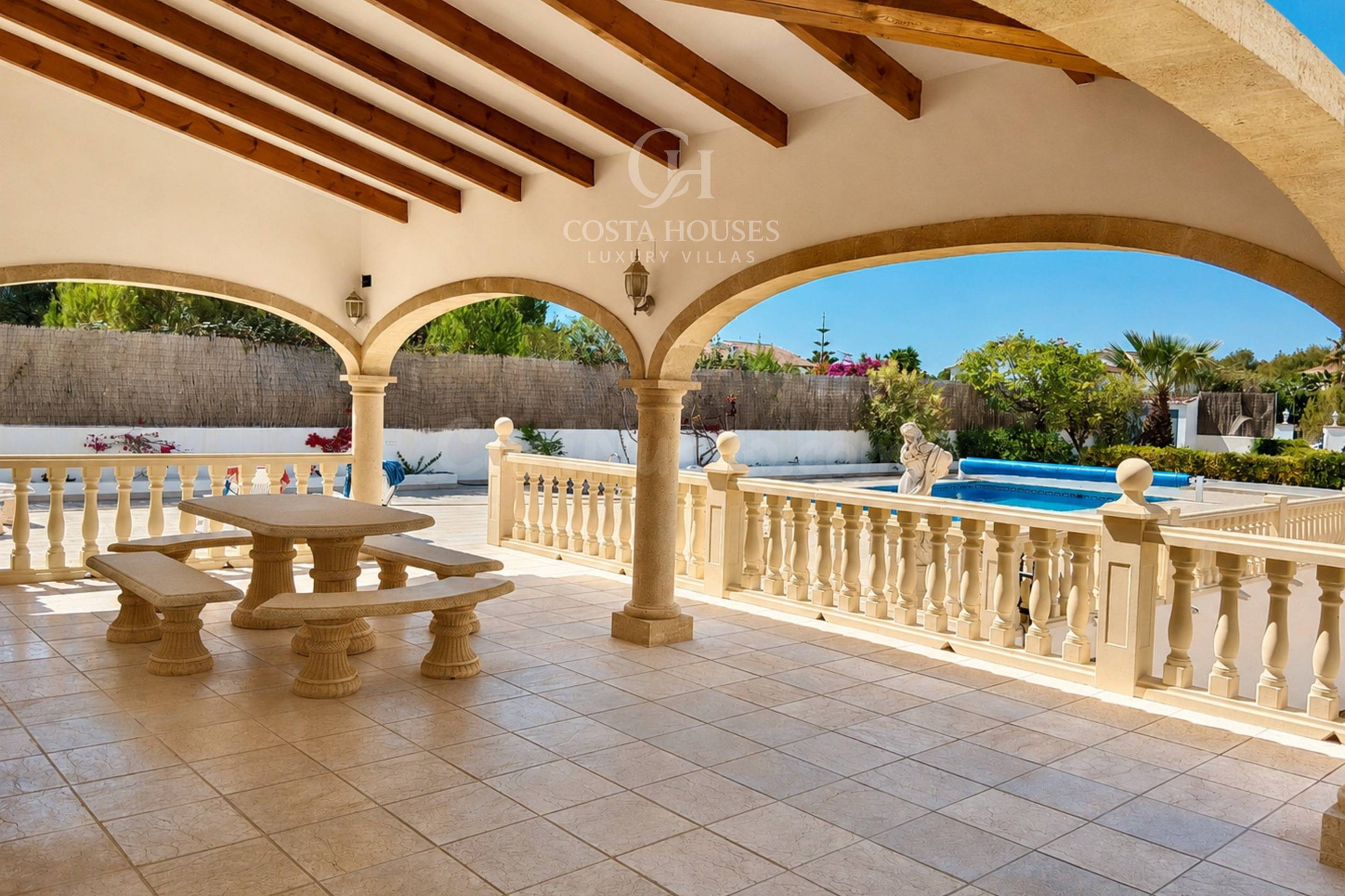 VILLA LOS ARCOS · TRADICION MEDITERRANEA JUNTO AL GOLF DE JA - foto 3