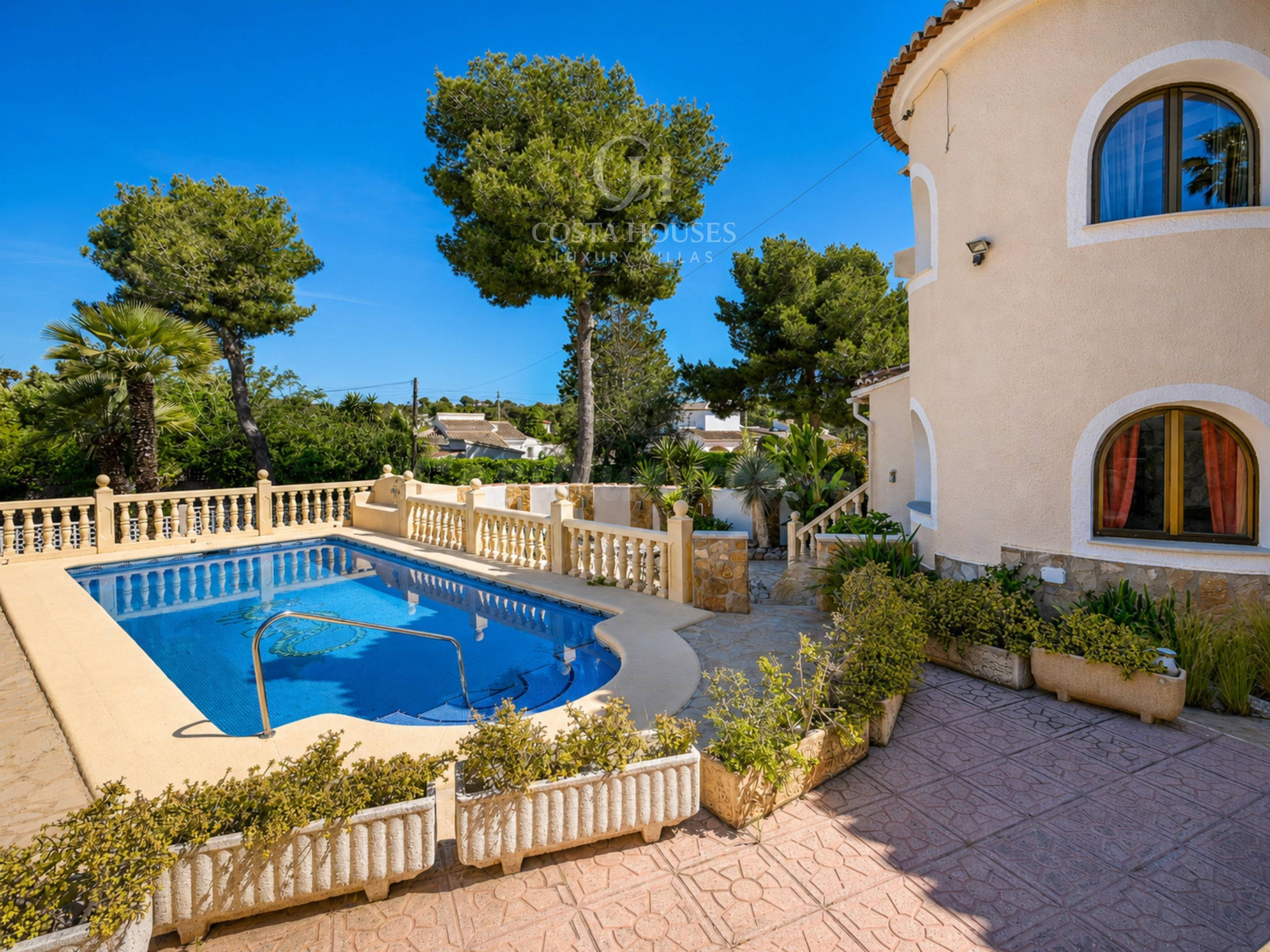 VILLA VERDEA · PRIVACIDAD, LUZ Y VIDA MEDITERRANEA CERCA DE  - foto 2