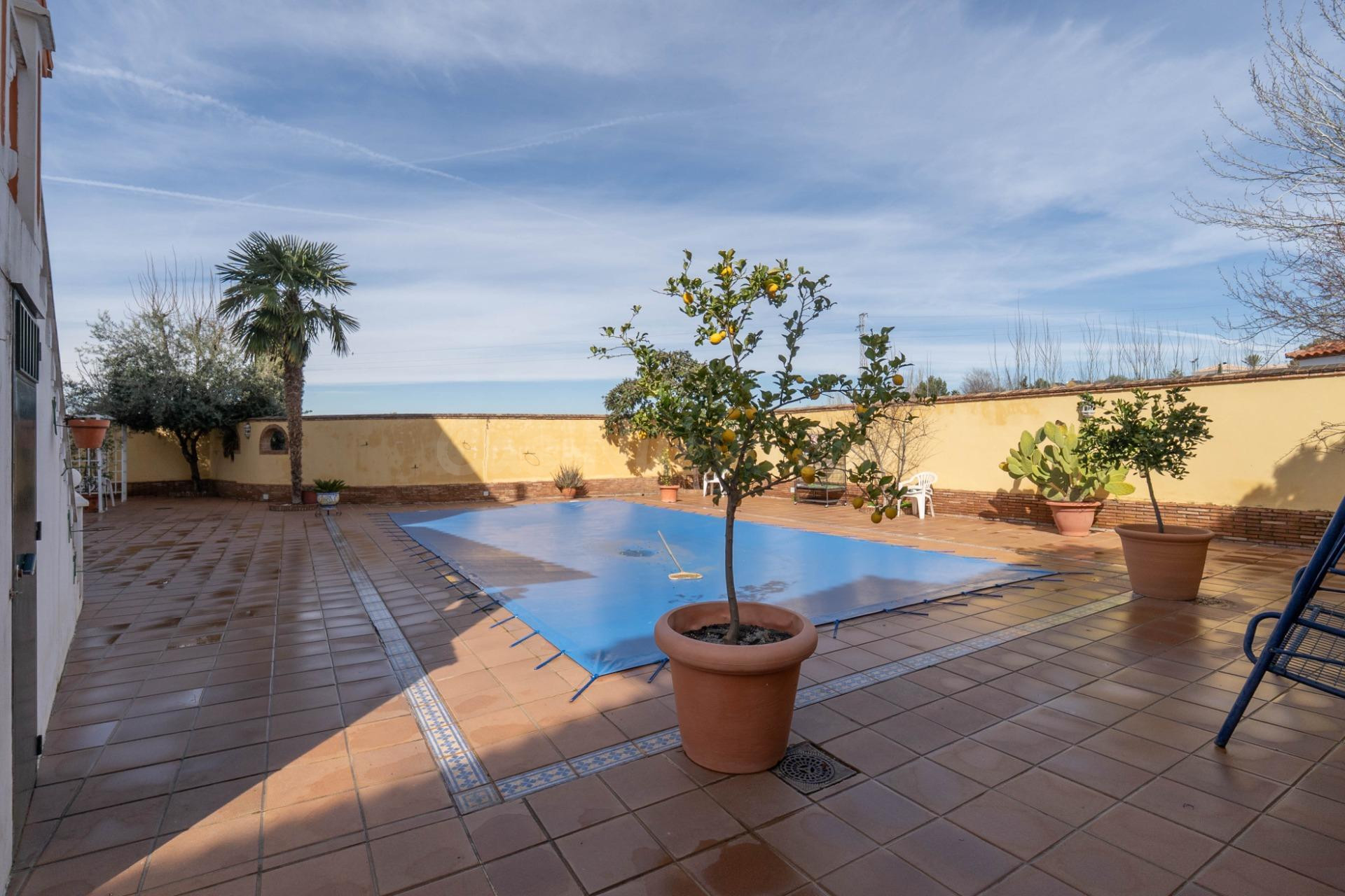 CHALET CON PISCINA EN OTURA!!!!!!!!!!!!!!!! - foto 5