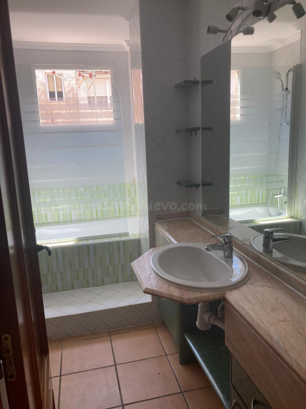 SE VENDE PISO  EN CIUDAD DE ASIS!! - foto 2