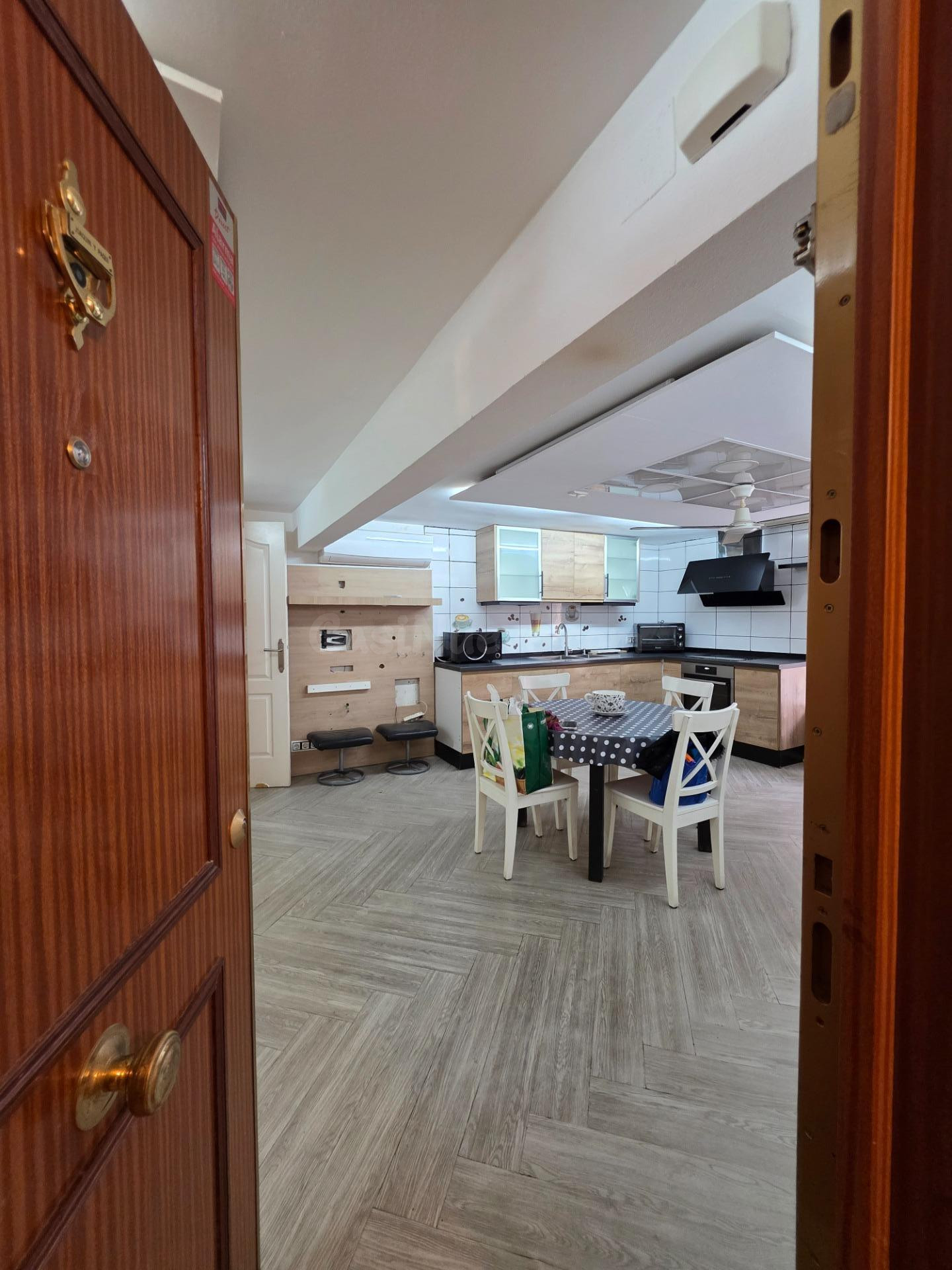 LOCAL + LOFT EN EL BARRIO DEL PLA - foto 3