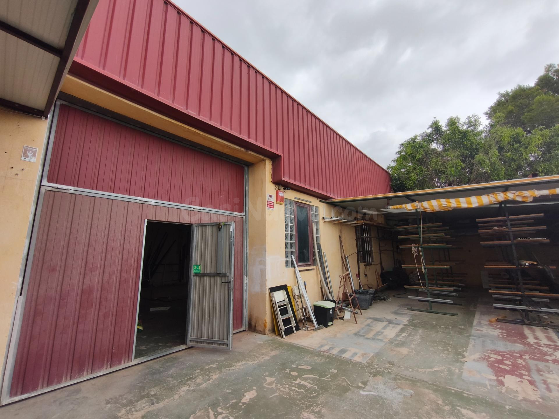 SE VENDE NAVE INDUSTRIAL EN EXCELENTE ESTADO