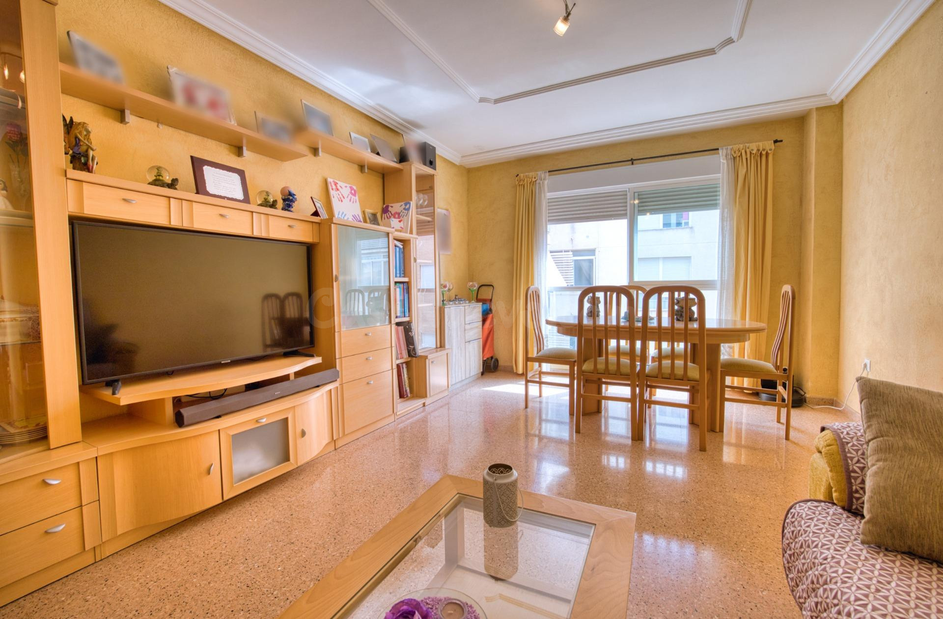 BONITO PISO ZONA VICENTE SAVALL