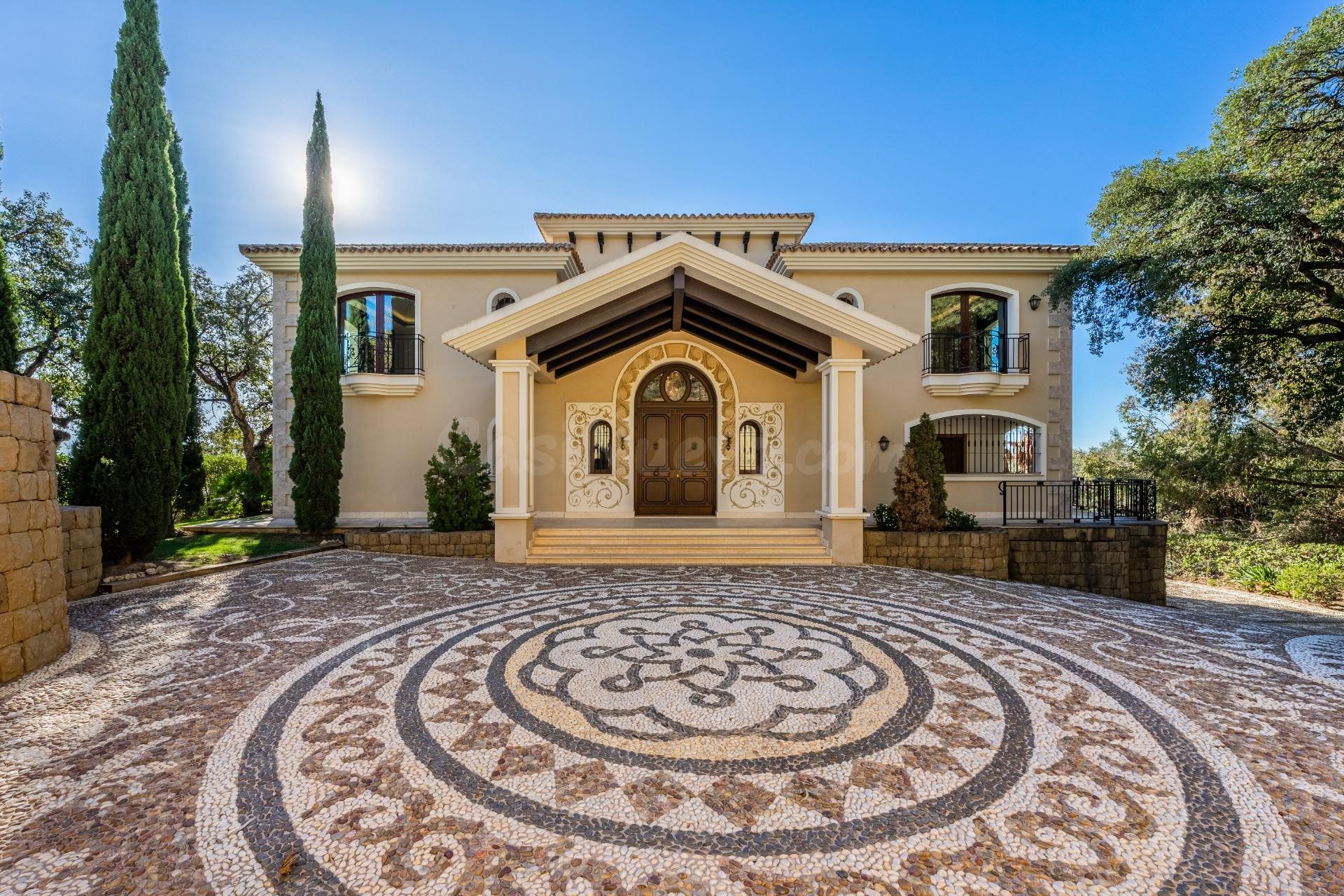 Villa de Lujo de 7 dormitorios y 7 baños con Vistas al Mar. 