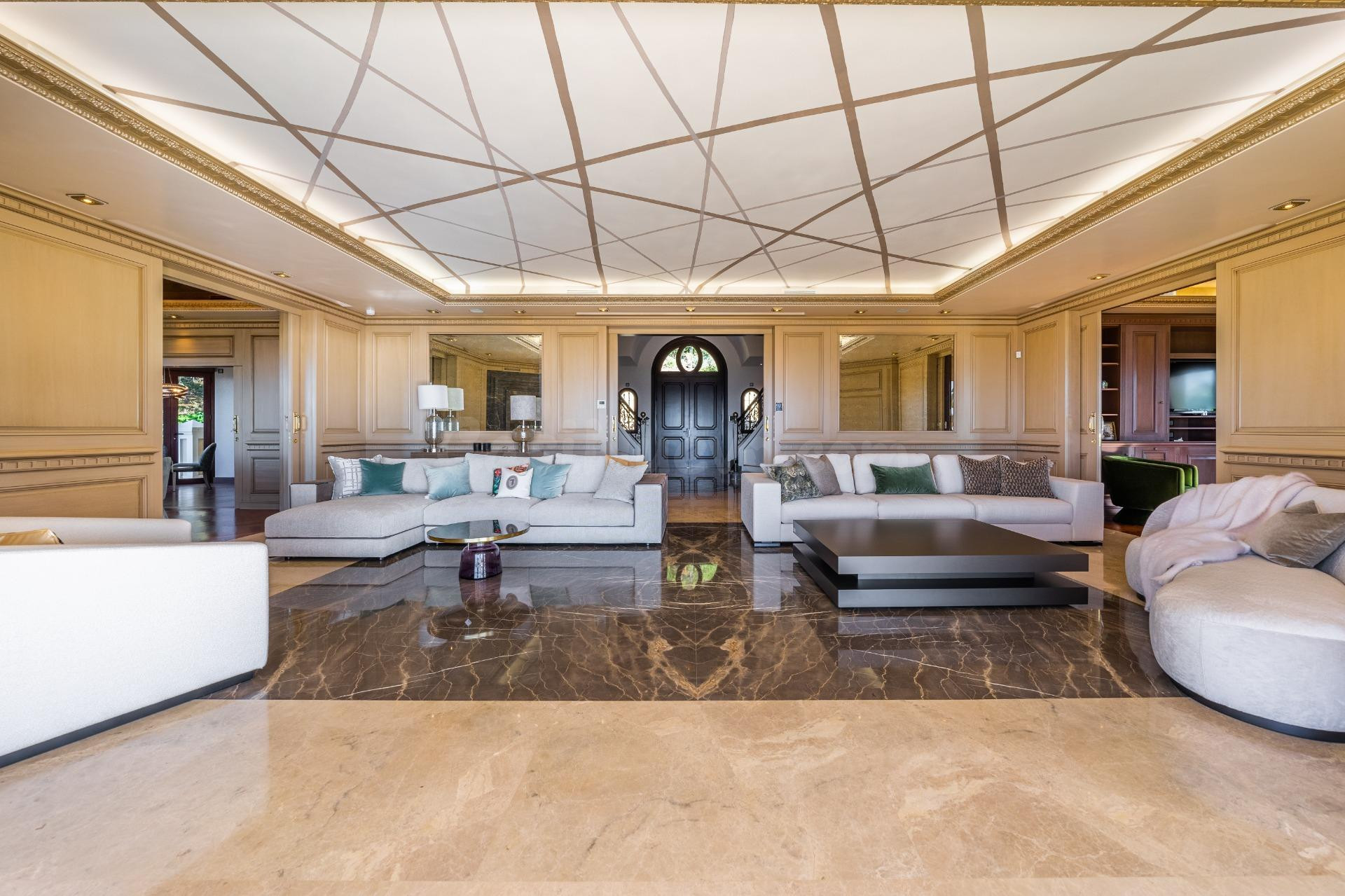 Villa de Lujo de 7 dormitorios y 7 baños con Vistas al Mar.  - foto 5