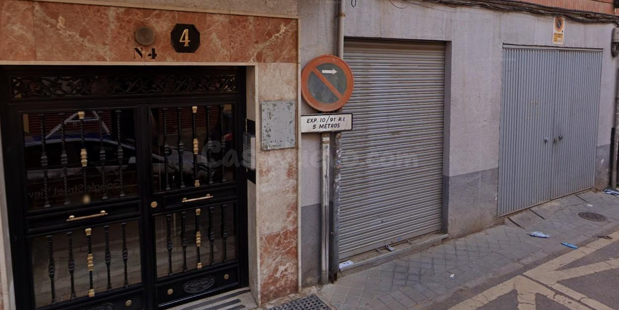 Inmobiliaria García Delgado Alquila Amplio local Junto la Avenida de Andalucía