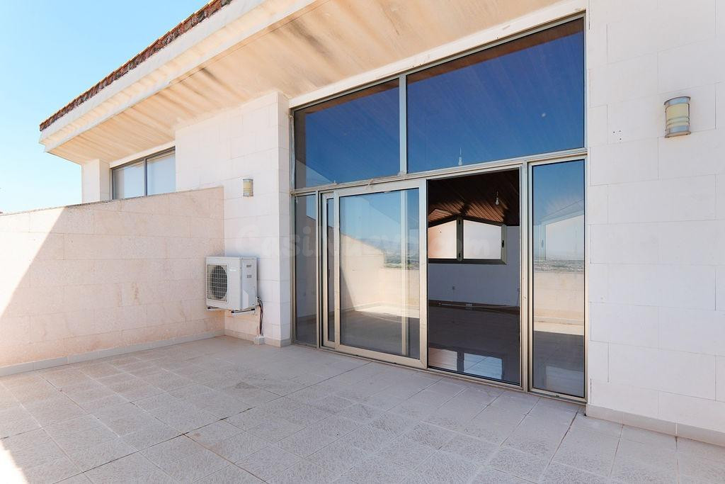 ESPECTACULAR CHALET ALTORREAL