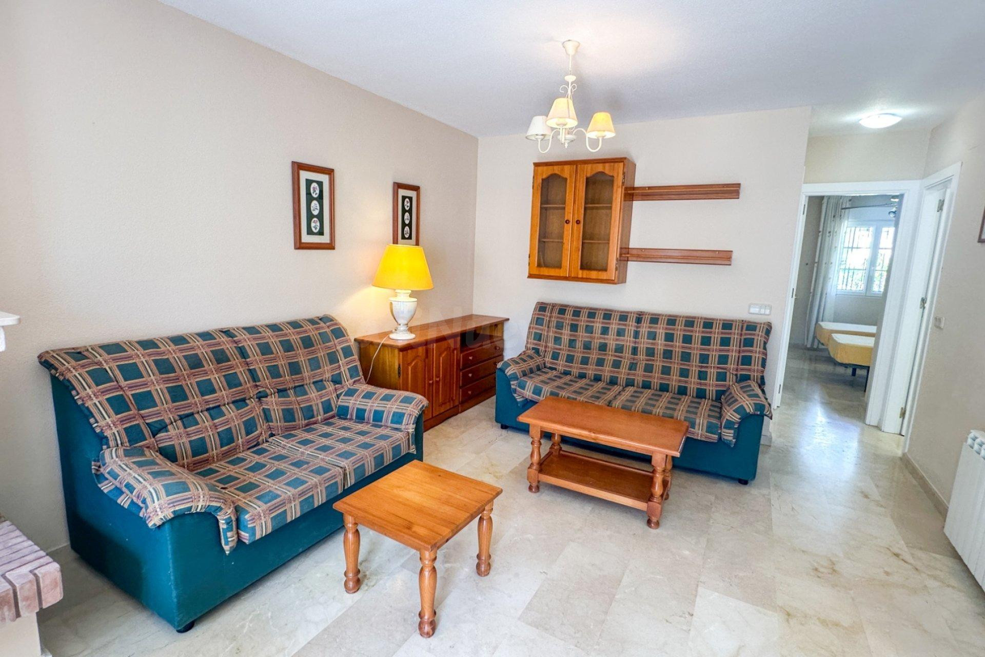 Chalet pareado en venta en Villamartín - foto 4