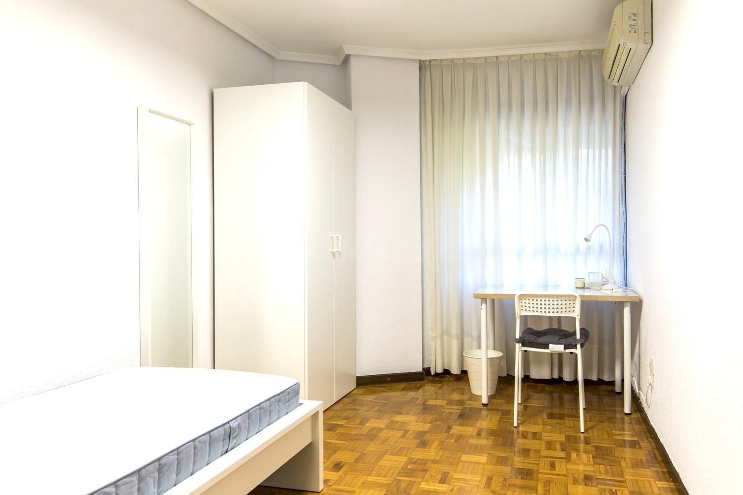 habitación Nº 3 INDIVIDUAL EN PISO DE 112m2 EN CESAREO ALIER - foto 3