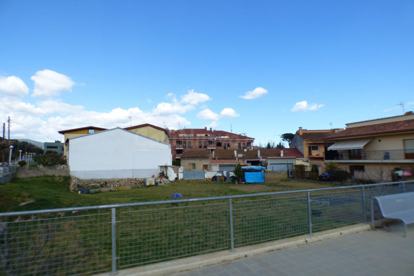 Solar urbano en Barri de l'Estació - Riells i Viabrea