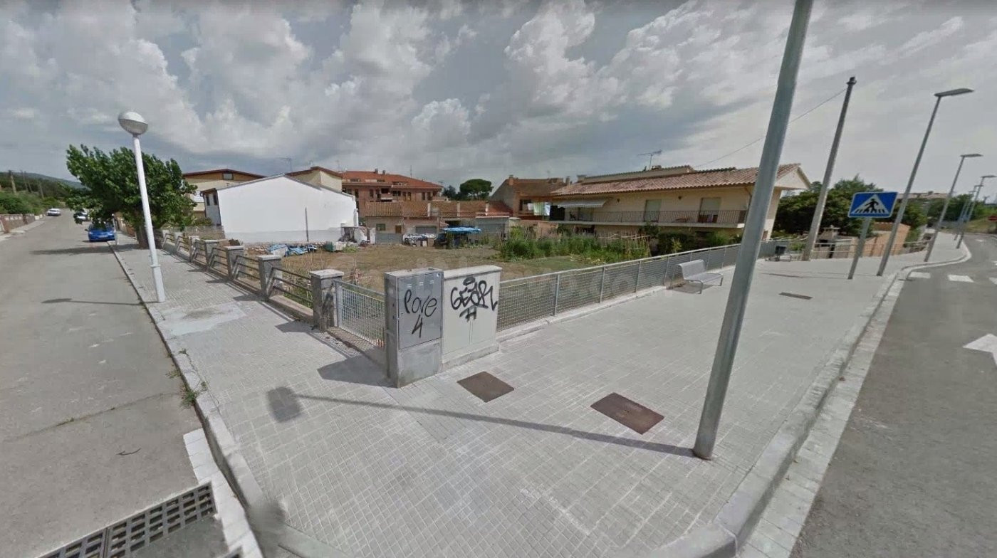 Solar urbano en Barri de l'Estació - Riells i Viabrea - foto 4