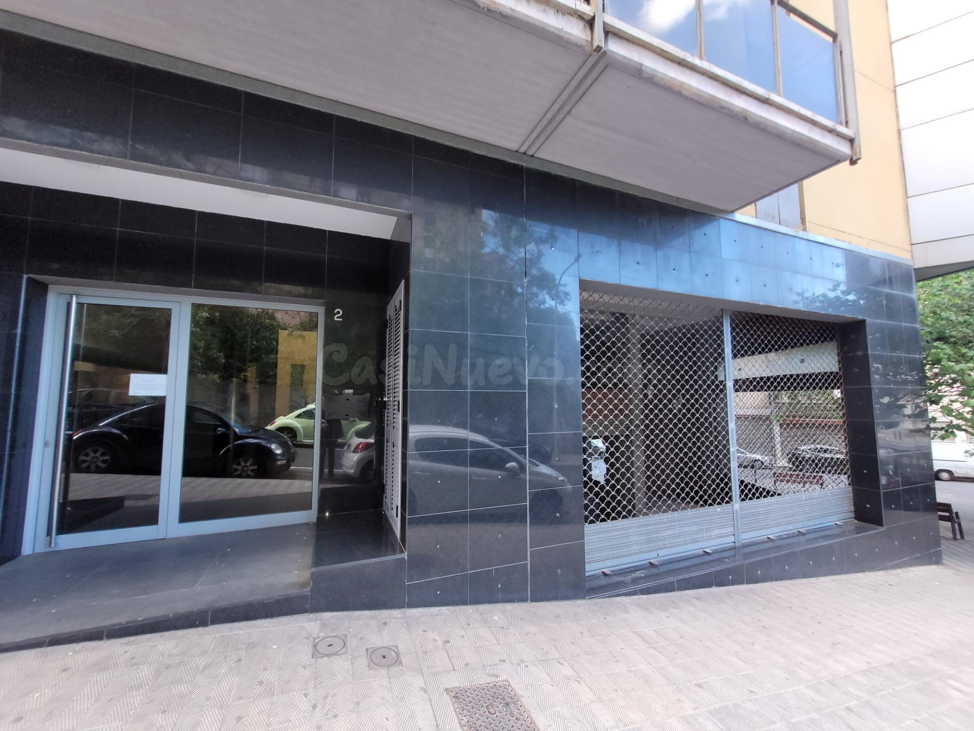 Tu negocio en un amplio local en bruto de l'Eixample de Figu - foto 4