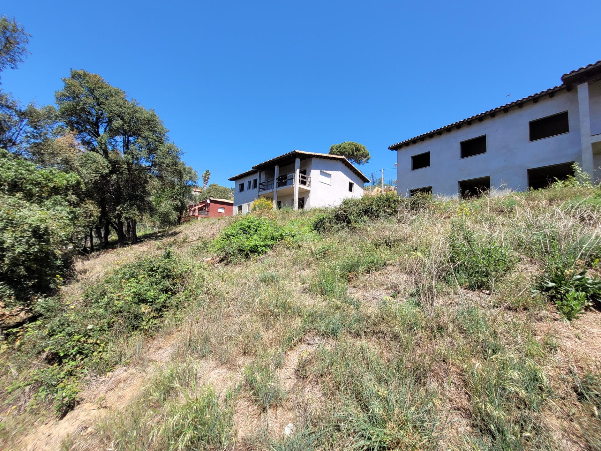 VENTA DE 3 CASAS UNIFAMILIARES EN CONTRUCCIÓN EN CAN FORNACA - foto 2