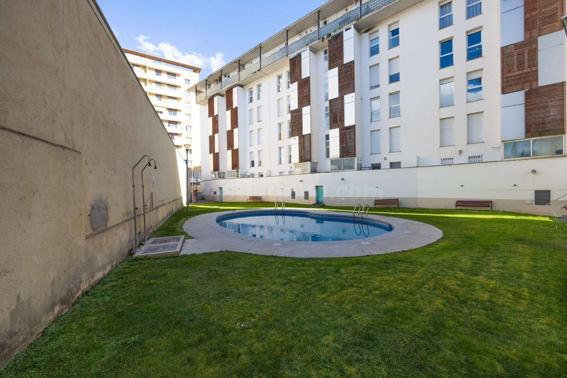 PISO DÚPLEX EN VENTA EN LA DEVESA DE GIRONA - foto 3